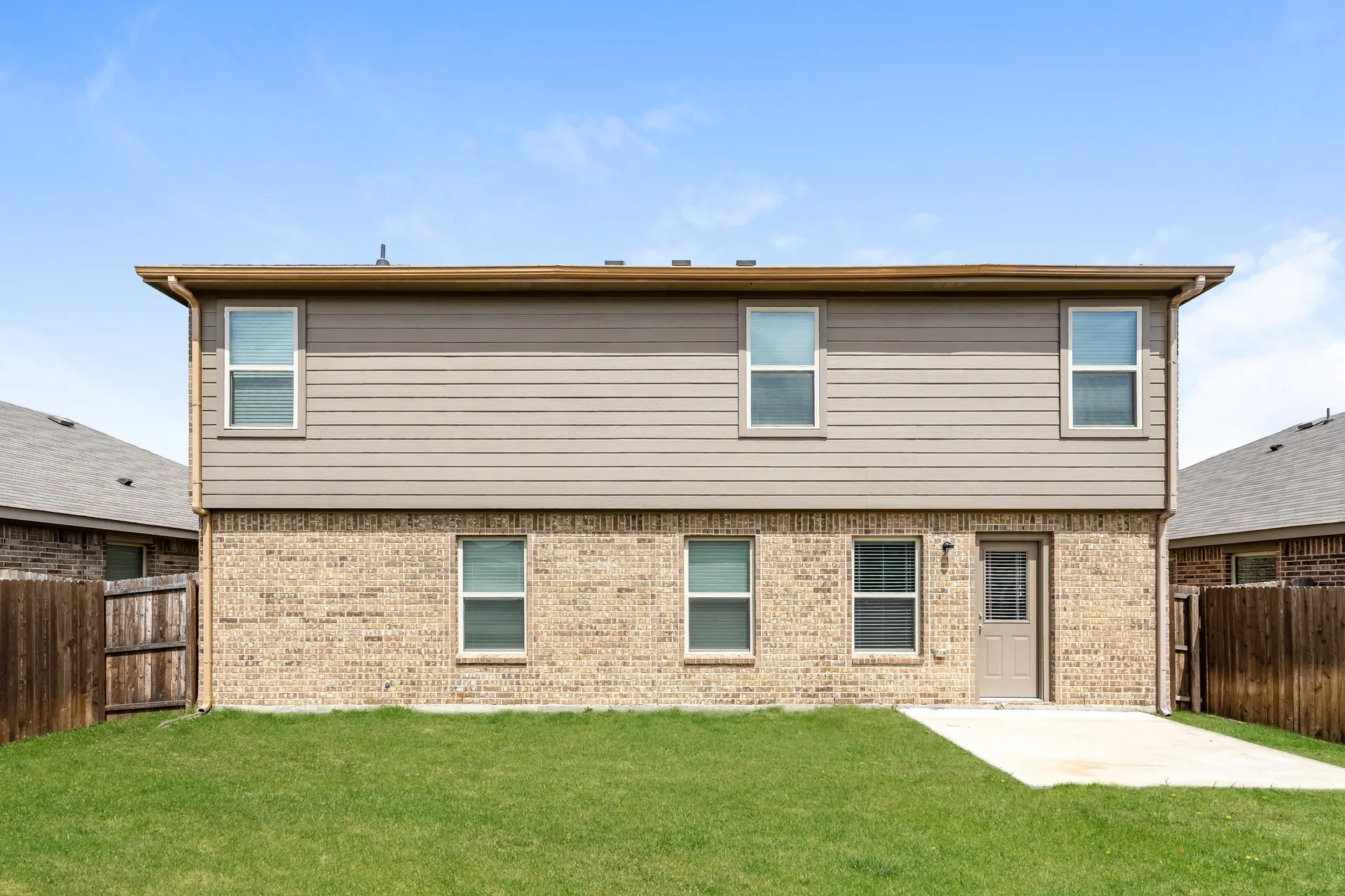 Single Family Residence For Rent in Kaufman County , 2212 Tombstone Road, Forney, Texas 75126, 4 Bedroom, 3 Bathroom, 2 Garage spaces, 2,580 Sqft, built in 2017, mls#21403994, Real Estate Agent in Forney, Homes For Rent in Kaufman county, Homes For Rent in Forney, Realtor in Forney Texas, Real Estate Brokerage Independent Realty Texas, Luminita Cordes Realtor