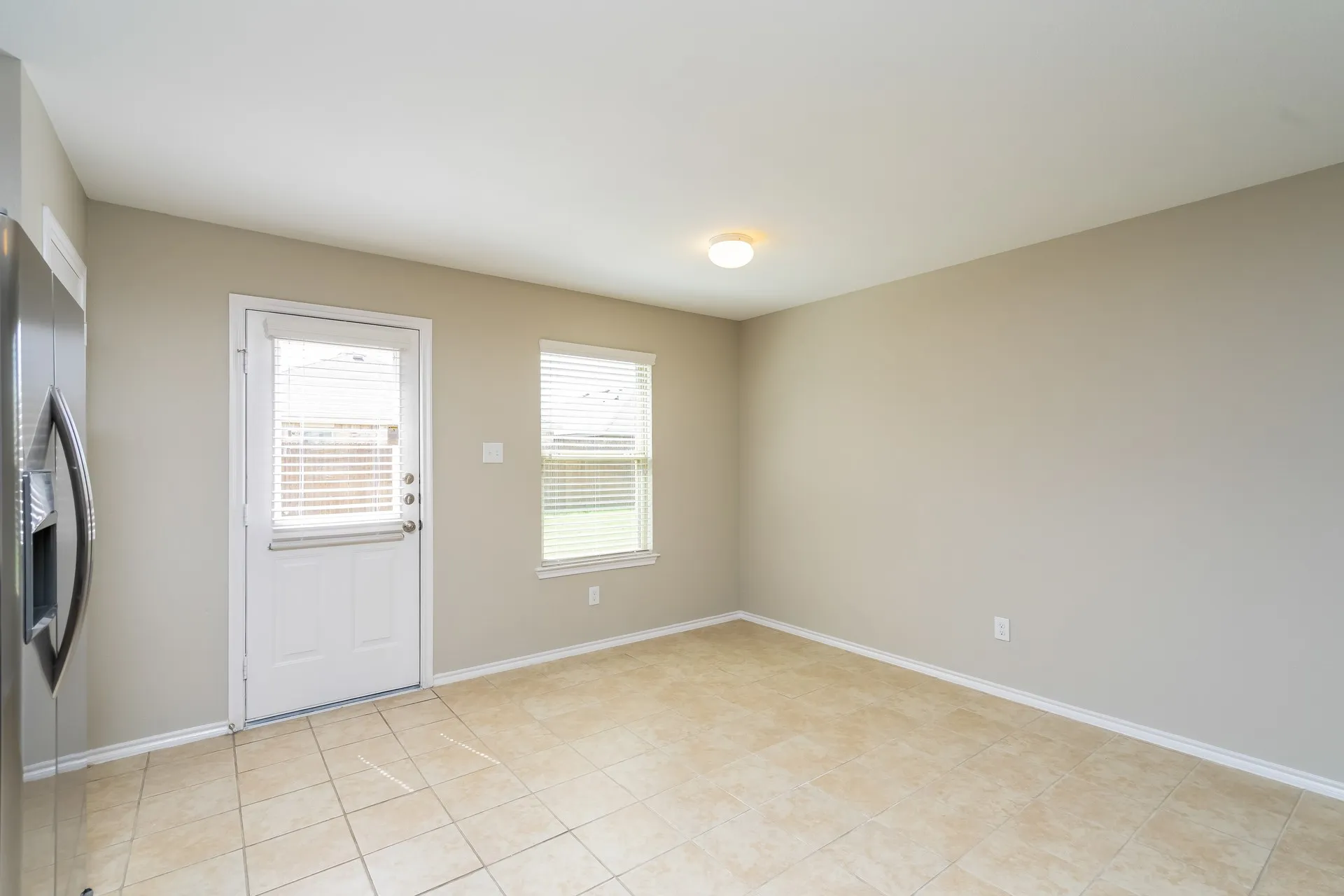 Single Family Residence For Rent in Kaufman County , 2212 Tombstone Road, Forney, Texas 75126, 4 Bedroom, 3 Bathroom, 2 Garage spaces, 2,580 Sqft, built in 2017, mls#21403994, Real Estate Agent in Forney, Homes For Rent in Kaufman county, Homes For Rent in Forney, Realtor in Forney Texas, Real Estate Brokerage Independent Realty Texas, Luminita Cordes Realtor