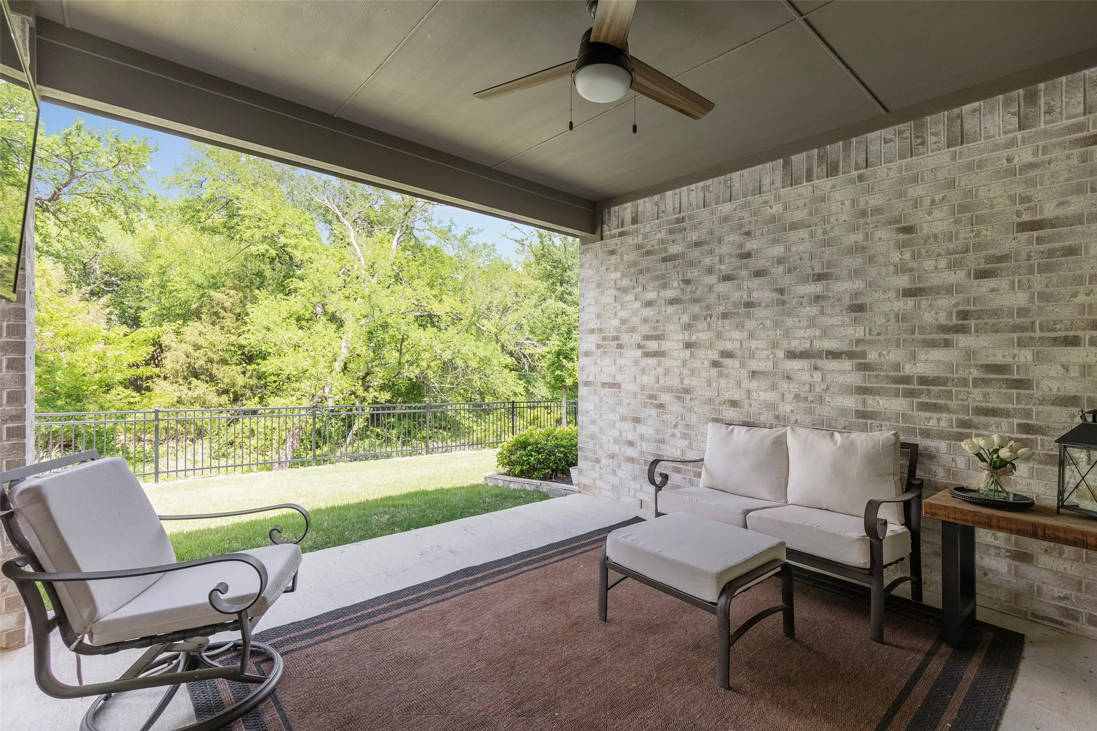 Single Family Residence For Sale in Denton County , 9605 Sunset Lane, Oak Point, Texas 75068, 4 Bedroom, 3 Bathroom, 2 Garage spaces, 2,026 Sqft, built in 2022, mls#21403523, Real Estate Agent in Oak Point, Homes For Sale in Denton county, Homes For Sale in Oak Point, Realtor in Oak Point Texas, Real Estate Brokerage Independent Realty Texas, Luminita Cordes Realtor