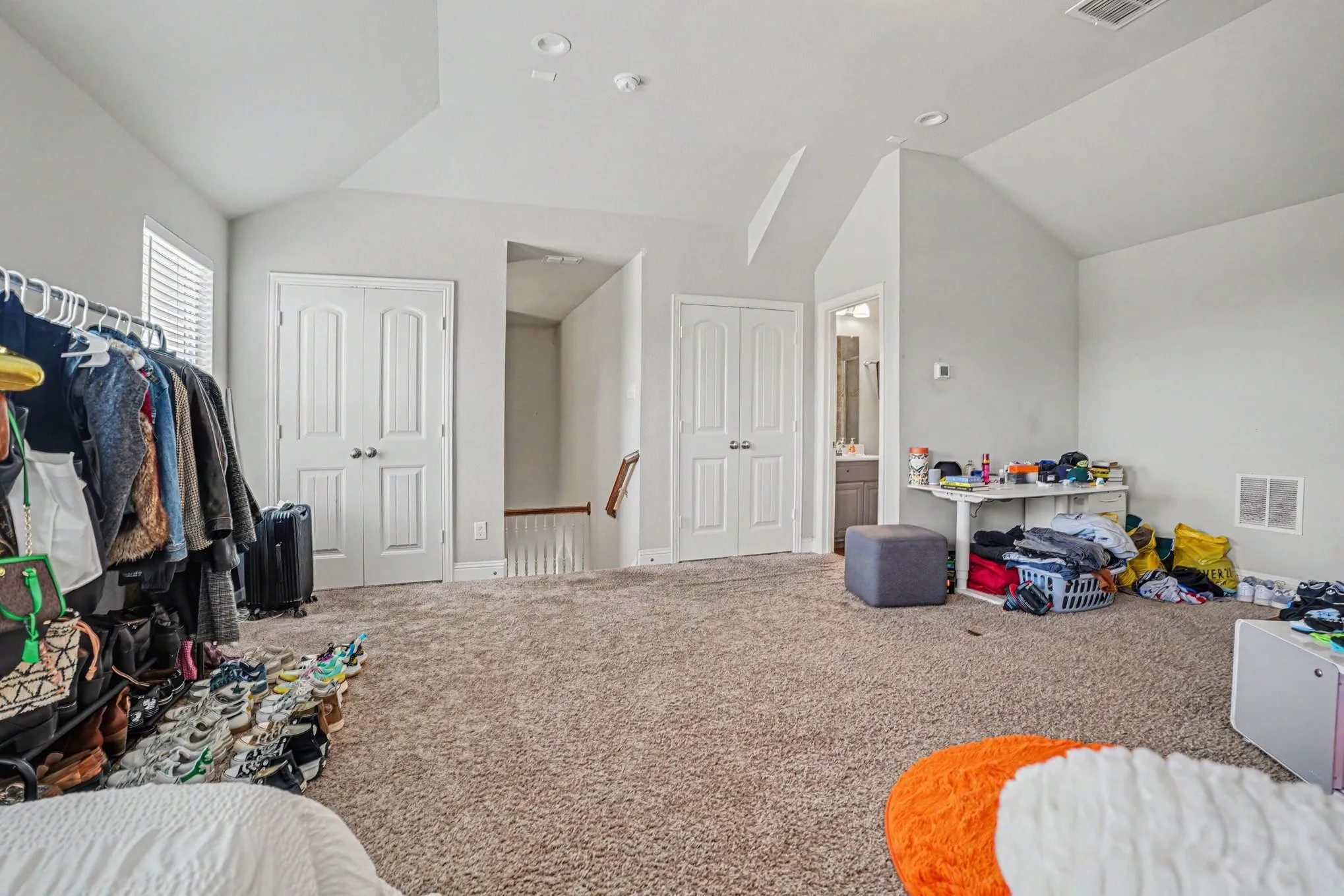 Single Family Residence For Sale in Dallas County , 6903 Truth Drive, Dallas, Texas 75236, 3 Bedroom, 3 Bathroom, 3 Garage spaces, 2,583 Sqft, built in 2018, mls#21403620, Real Estate Agent in Dallas, Homes For Sale in Dallas county, Homes For Sale in Dallas, Realtor in Dallas Texas, Real Estate Brokerage Independent Realty Texas, Luminita Cordes Realtor