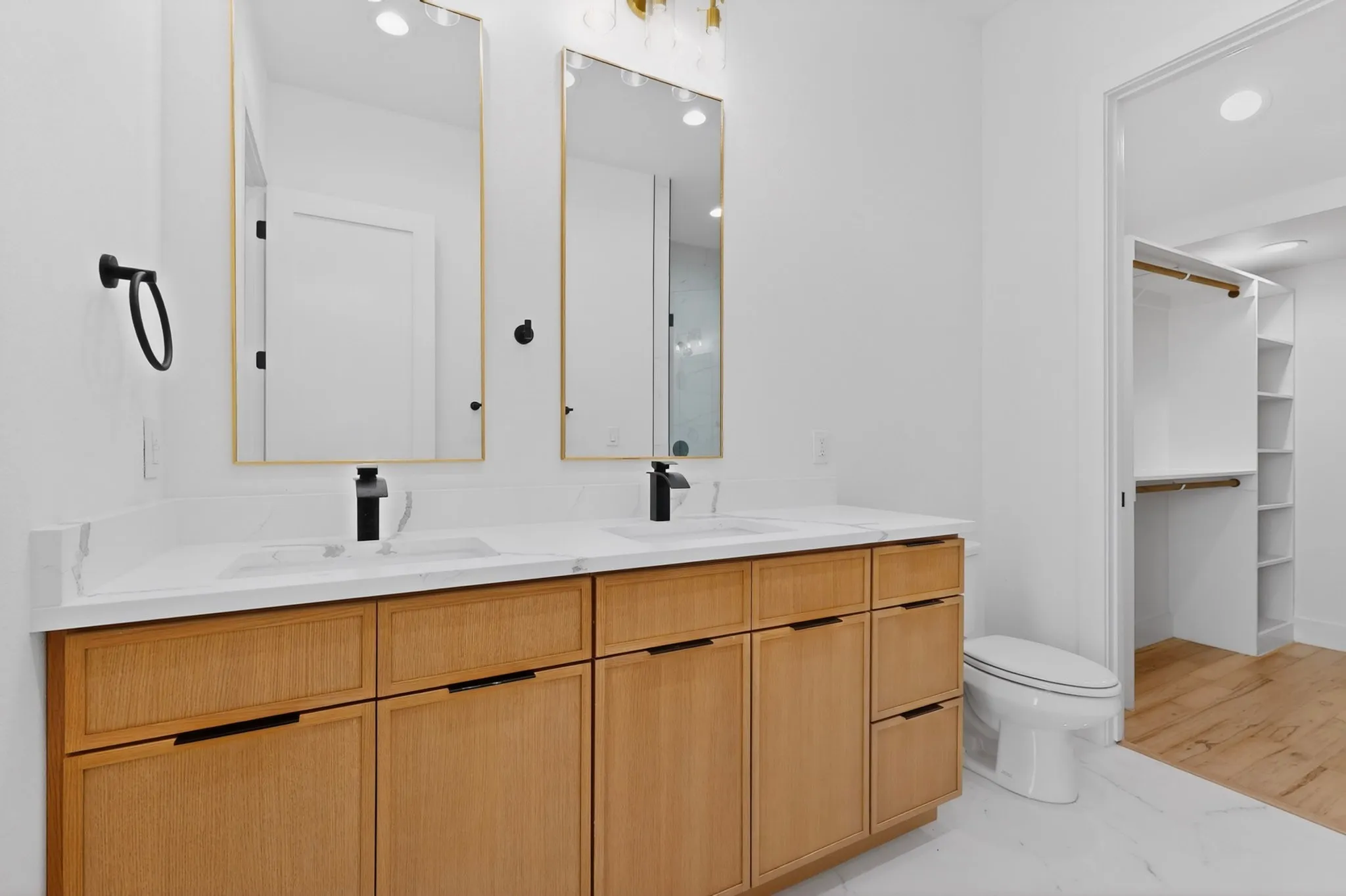Condominium For Rent in Dallas County , 2080 Kelly Avenue 108, Dallas, Texas 75215, 2 Bedroom, 3 Bathroom, 1 Garage spaces, 1,199 Sqft, built in 2026, mls#21403995, Real Estate Agent in Dallas, Homes For Rent in Dallas county, Homes For Rent in Dallas, Realtor in Dallas Texas, Real Estate Brokerage Independent Realty Texas, Luminita Cordes Realtor