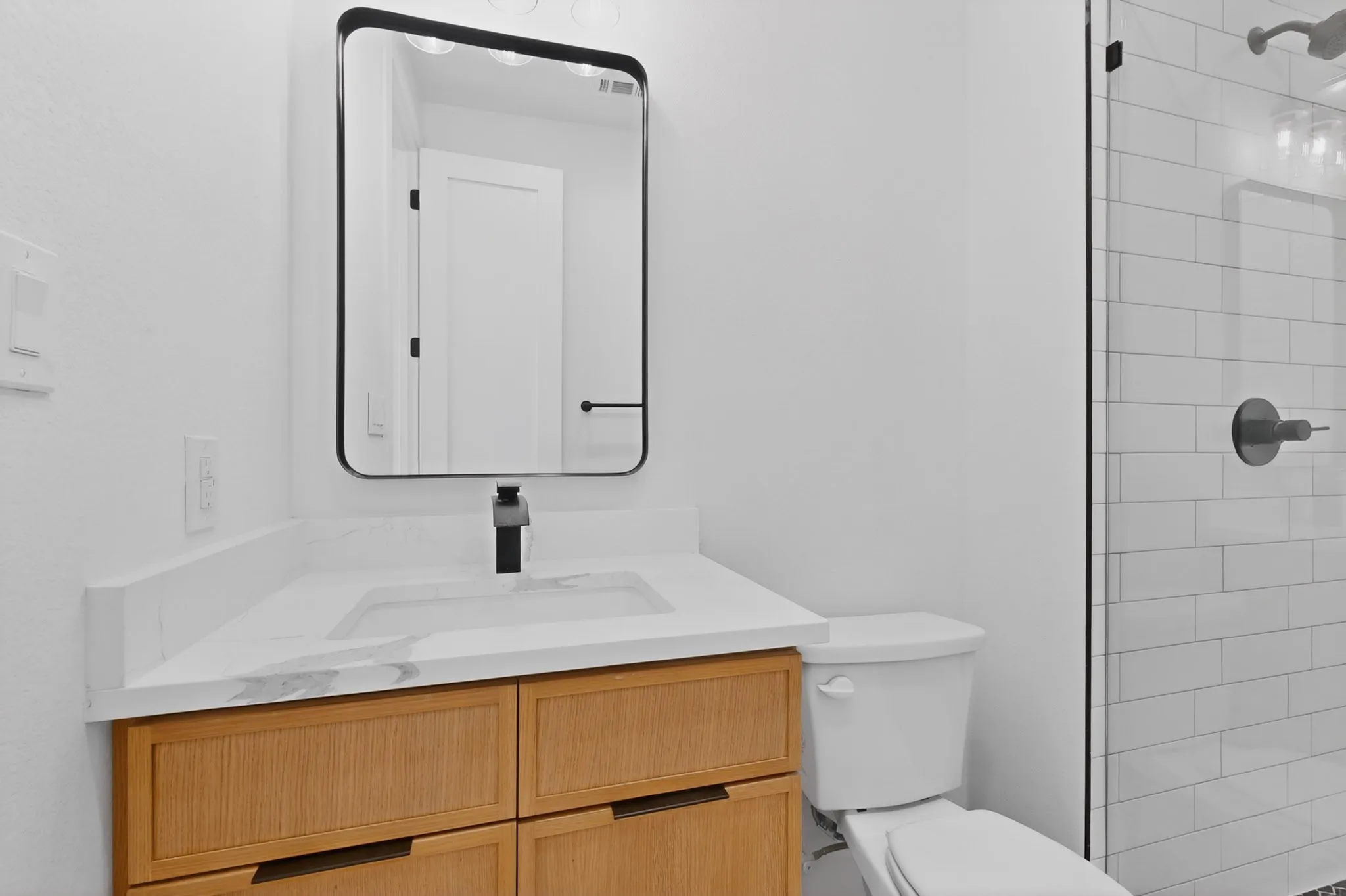 Condominium For Rent in Dallas County , 2080 Kelly Avenue 108, Dallas, Texas 75215, 2 Bedroom, 3 Bathroom, 1 Garage spaces, 1,199 Sqft, built in 2026, mls#21403995, Real Estate Agent in Dallas, Homes For Rent in Dallas county, Homes For Rent in Dallas, Realtor in Dallas Texas, Real Estate Brokerage Independent Realty Texas, Luminita Cordes Realtor