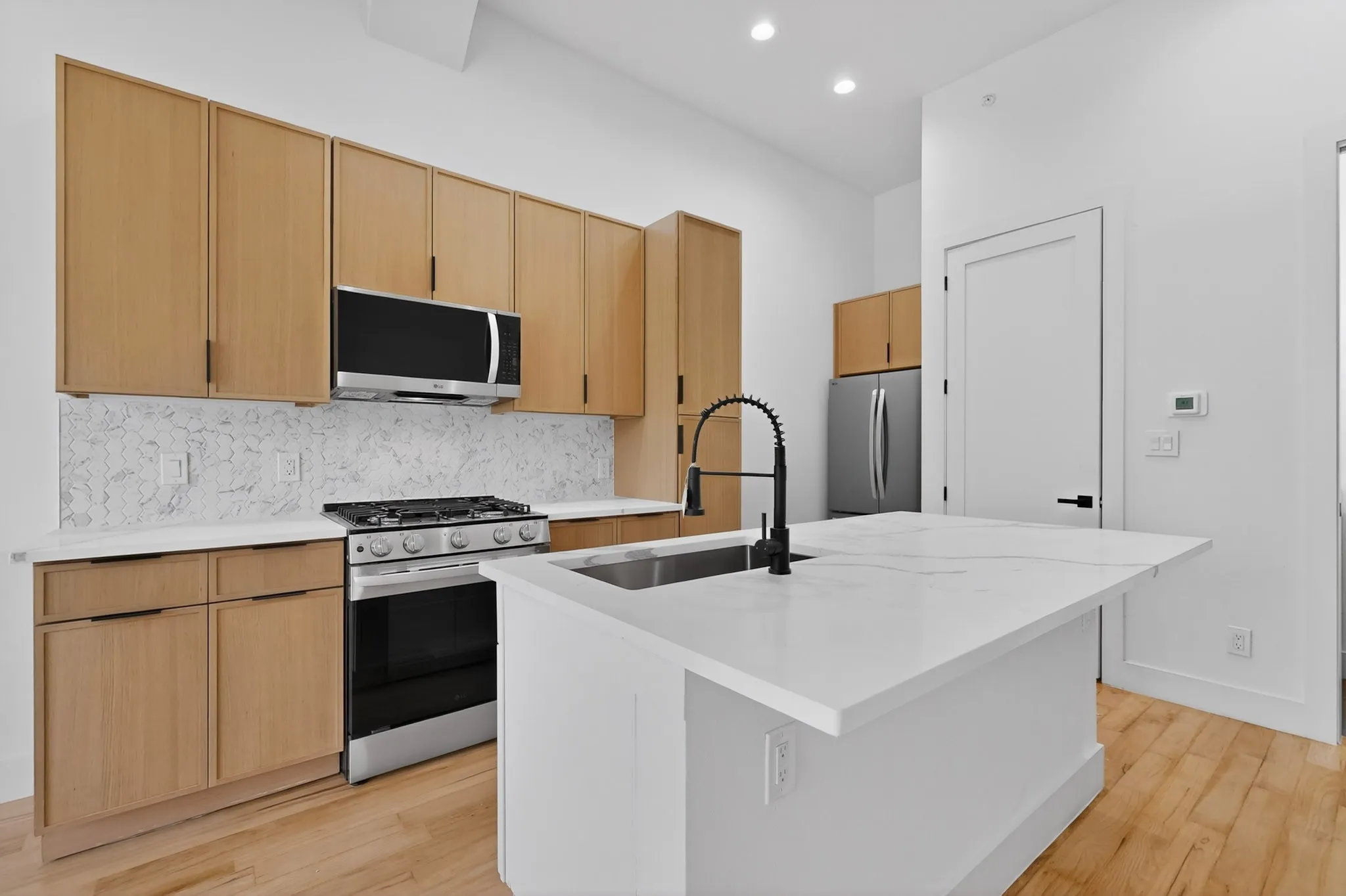 Condominium For Rent in Dallas County , 2080 Kelly Avenue 108, Dallas, Texas 75215, 2 Bedroom, 3 Bathroom, 1 Garage spaces, 1,199 Sqft, built in 2026, mls#21403995, Real Estate Agent in Dallas, Homes For Rent in Dallas county, Homes For Rent in Dallas, Realtor in Dallas Texas, Real Estate Brokerage Independent Realty Texas, Luminita Cordes Realtor