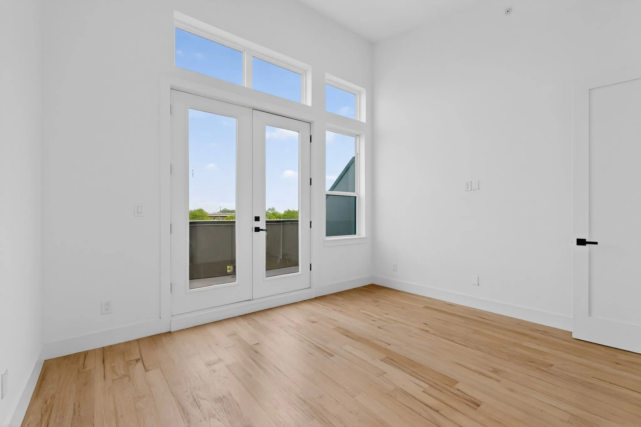 Condominium For Rent in Dallas County , 2080 Kelly Avenue 108, Dallas, Texas 75215, 2 Bedroom, 3 Bathroom, 1 Garage spaces, 1,199 Sqft, built in 2026, mls#21403995, Real Estate Agent in Dallas, Homes For Rent in Dallas county, Homes For Rent in Dallas, Realtor in Dallas Texas, Real Estate Brokerage Independent Realty Texas, Luminita Cordes Realtor