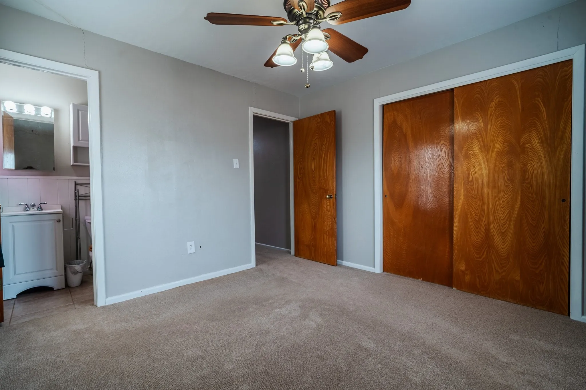 Single Family Residence For Sale in Taylor County , 626 S San Jose Drive, Abilene, Texas 79605, 3 Bedroom, 2 Bathroom, Garage spaces, 1,368 Sqft, built in 1960, mls#21403966, Real Estate Agent in Abilene, Homes For Sale in Taylor county, Homes For Sale in Abilene, Realtor in Abilene Texas, Real Estate Brokerage Independent Realty Texas, Luminita Cordes Realtor