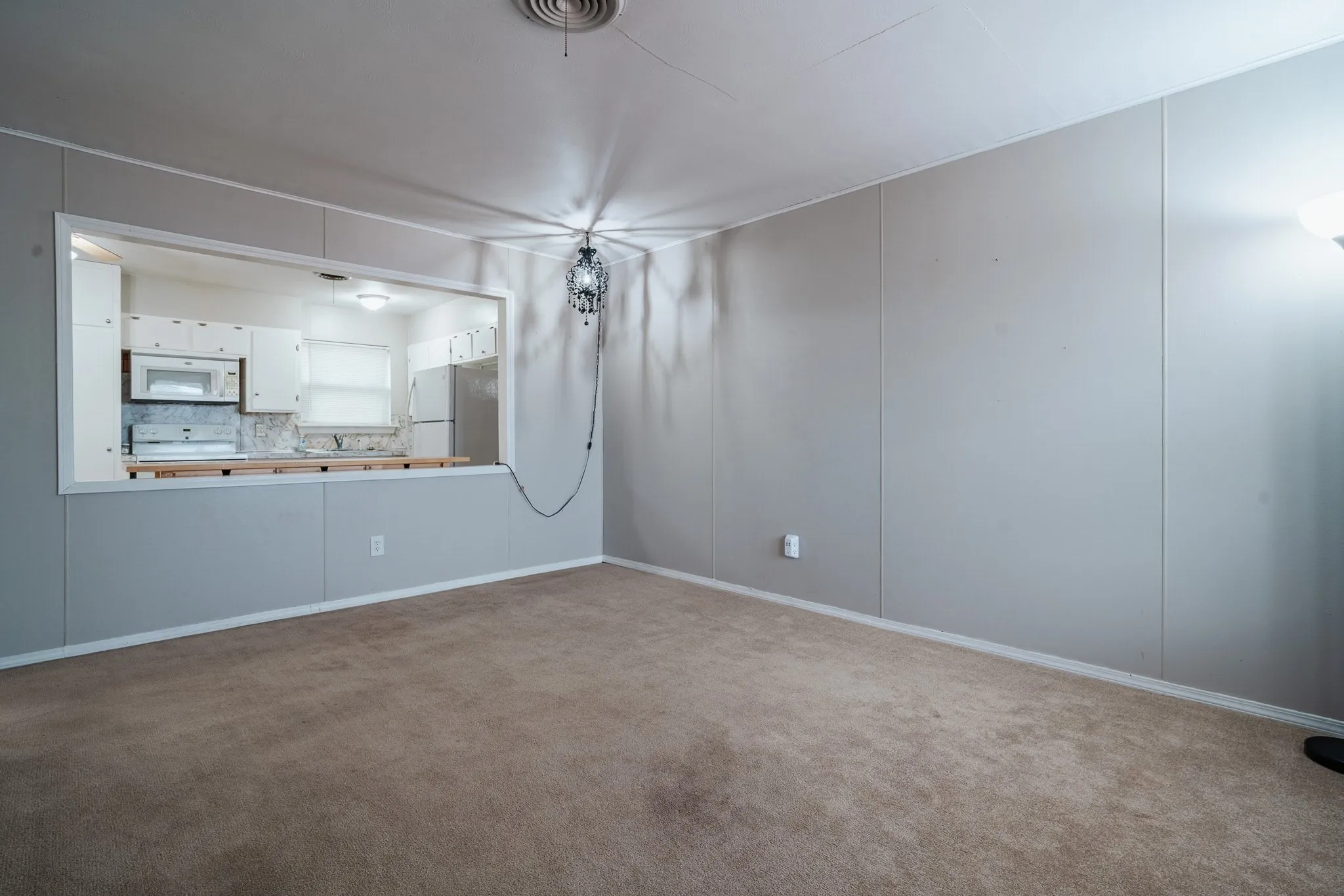 Single Family Residence For Sale in Taylor County , 626 S San Jose Drive, Abilene, Texas 79605, 3 Bedroom, 2 Bathroom, Garage spaces, 1,368 Sqft, built in 1960, mls#21403966, Real Estate Agent in Abilene, Homes For Sale in Taylor county, Homes For Sale in Abilene, Realtor in Abilene Texas, Real Estate Brokerage Independent Realty Texas, Luminita Cordes Realtor