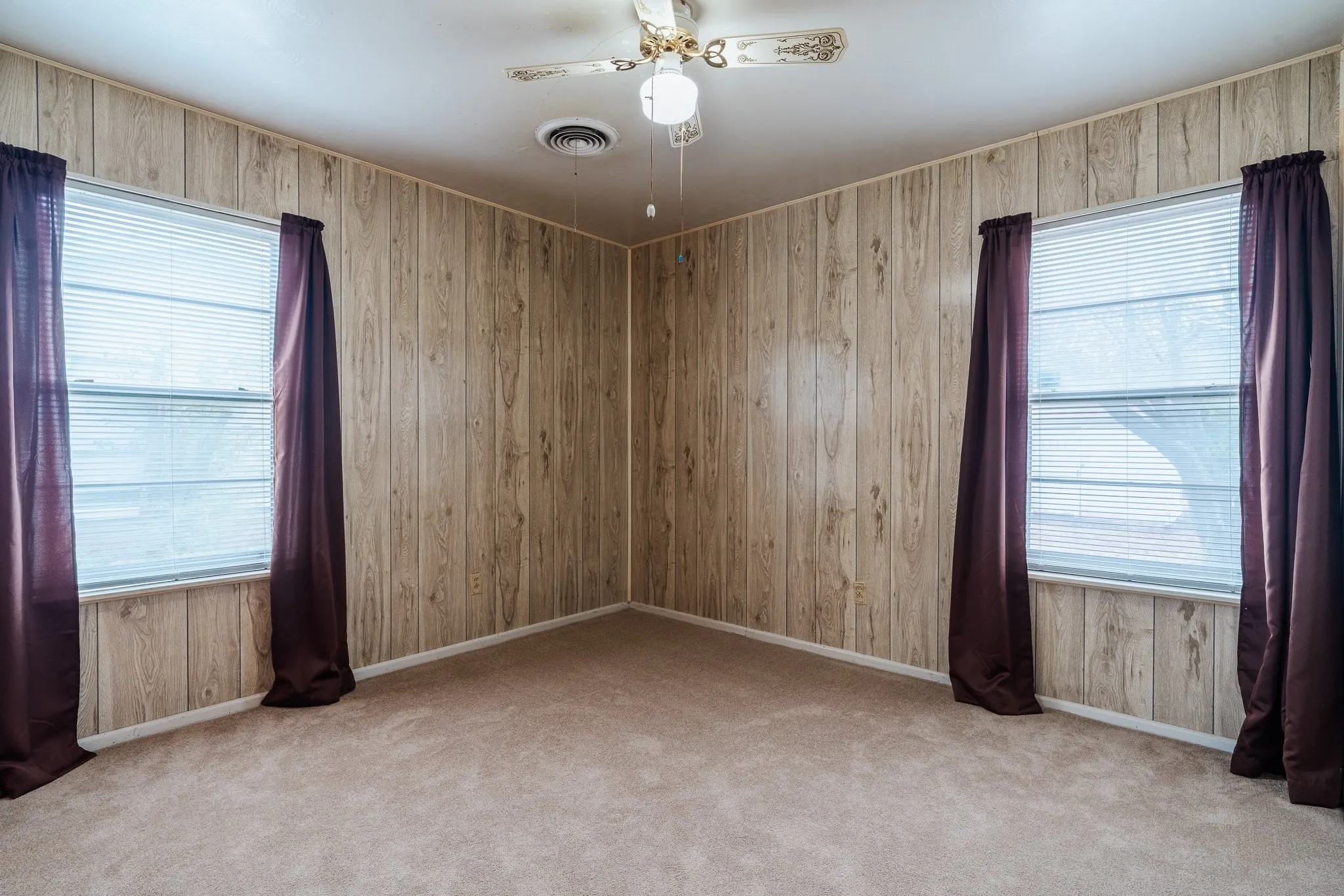 Single Family Residence For Sale in Taylor County , 626 S San Jose Drive, Abilene, Texas 79605, 3 Bedroom, 2 Bathroom, Garage spaces, 1,368 Sqft, built in 1960, mls#21403966, Real Estate Agent in Abilene, Homes For Sale in Taylor county, Homes For Sale in Abilene, Realtor in Abilene Texas, Real Estate Brokerage Independent Realty Texas, Luminita Cordes Realtor