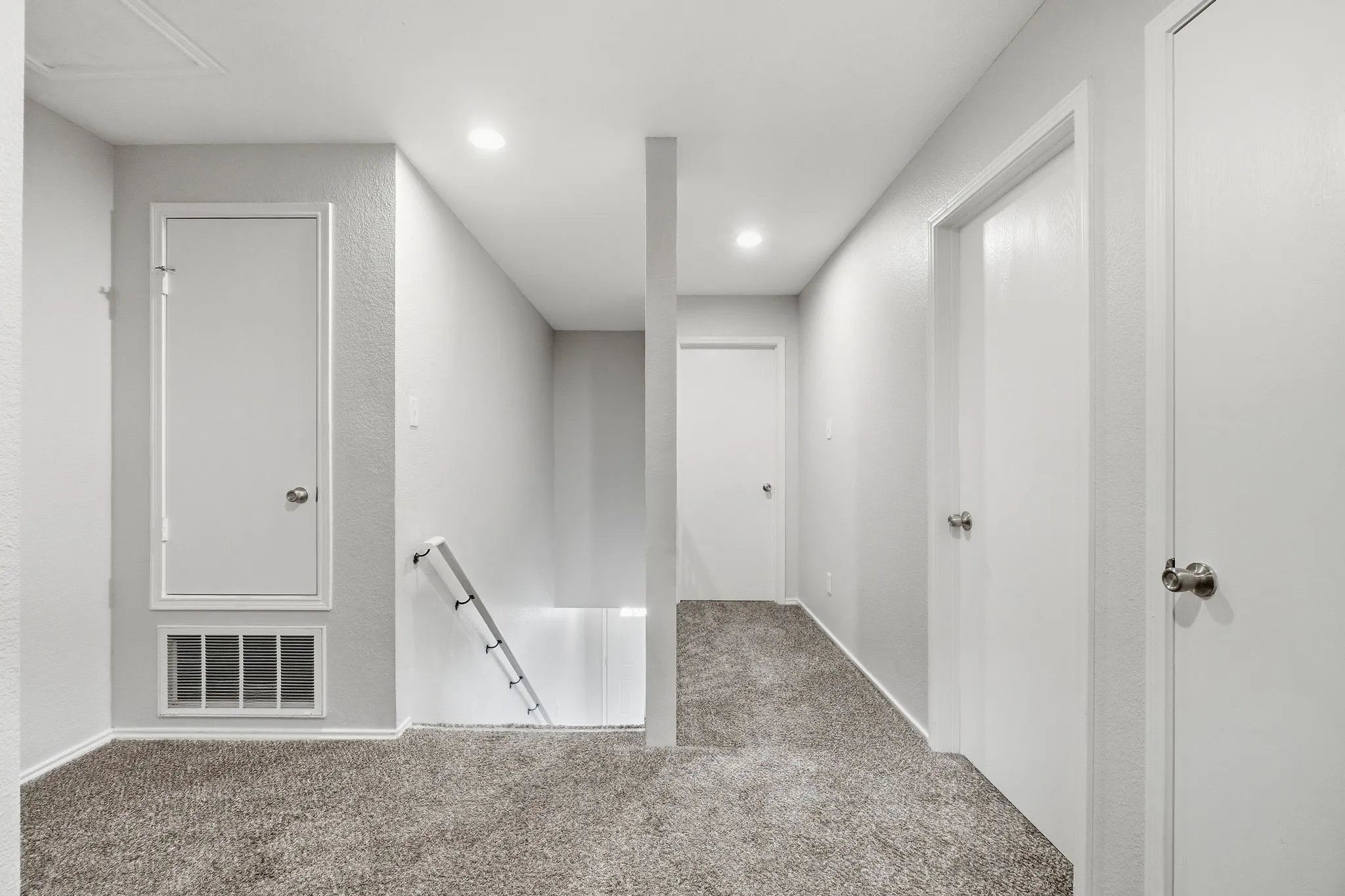 Single Family Residence For Sale in Tarrant County , 14116 Cochise Drive, Fort Worth, Texas 76052, 4 Bedroom, 3 Bathroom, 2 Garage spaces, 2,540 Sqft, built in 2005, mls#21398760, Real Estate Agent in Fort Worth, Homes For Sale in Tarrant county, Homes For Sale in Fort Worth, Realtor in Fort Worth Texas, Real Estate Brokerage Independent Realty Texas, Luminita Cordes Realtor