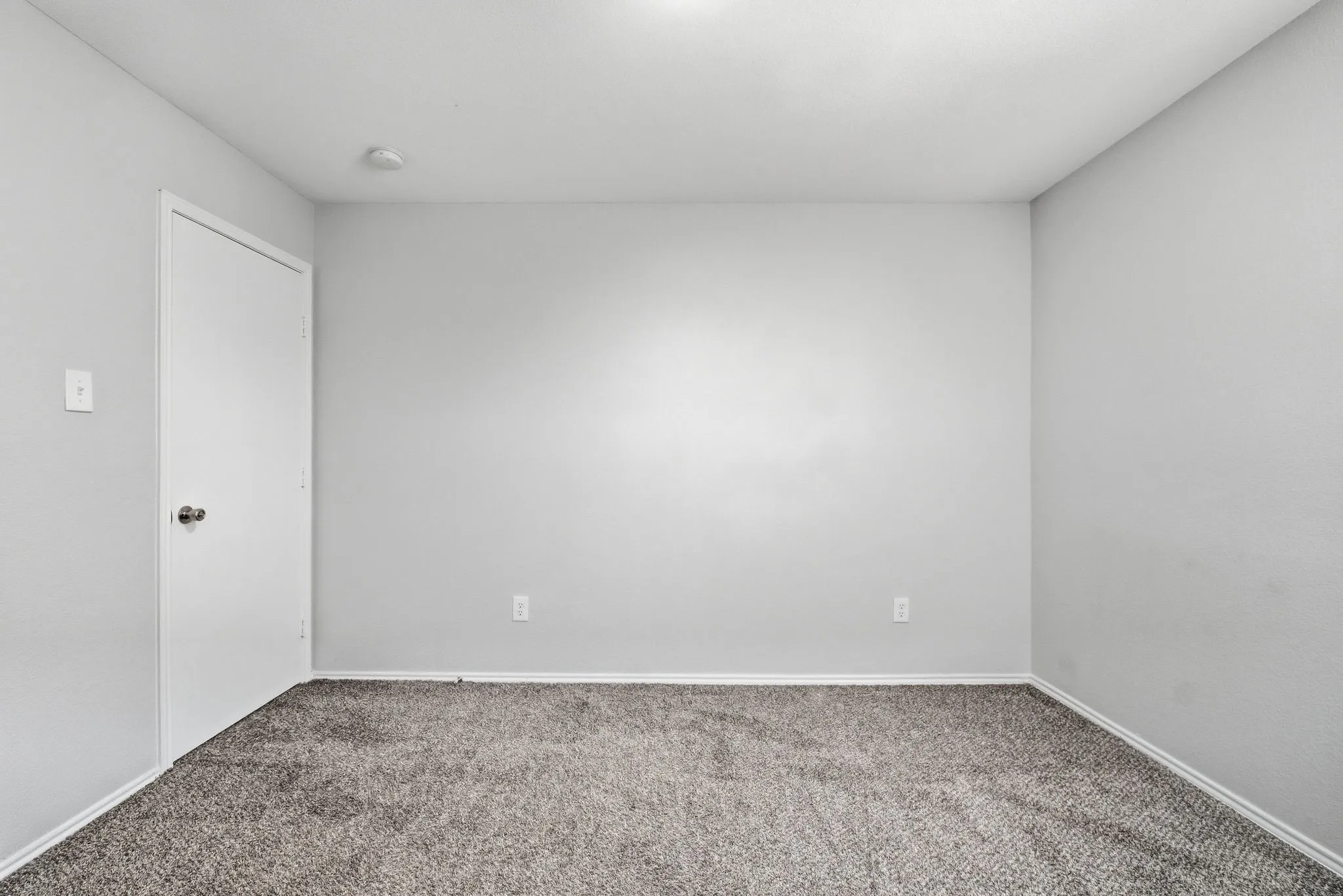 Single Family Residence For Sale in Tarrant County , 14116 Cochise Drive, Fort Worth, Texas 76052, 4 Bedroom, 3 Bathroom, 2 Garage spaces, 2,540 Sqft, built in 2005, mls#21398760, Real Estate Agent in Fort Worth, Homes For Sale in Tarrant county, Homes For Sale in Fort Worth, Realtor in Fort Worth Texas, Real Estate Brokerage Independent Realty Texas, Luminita Cordes Realtor