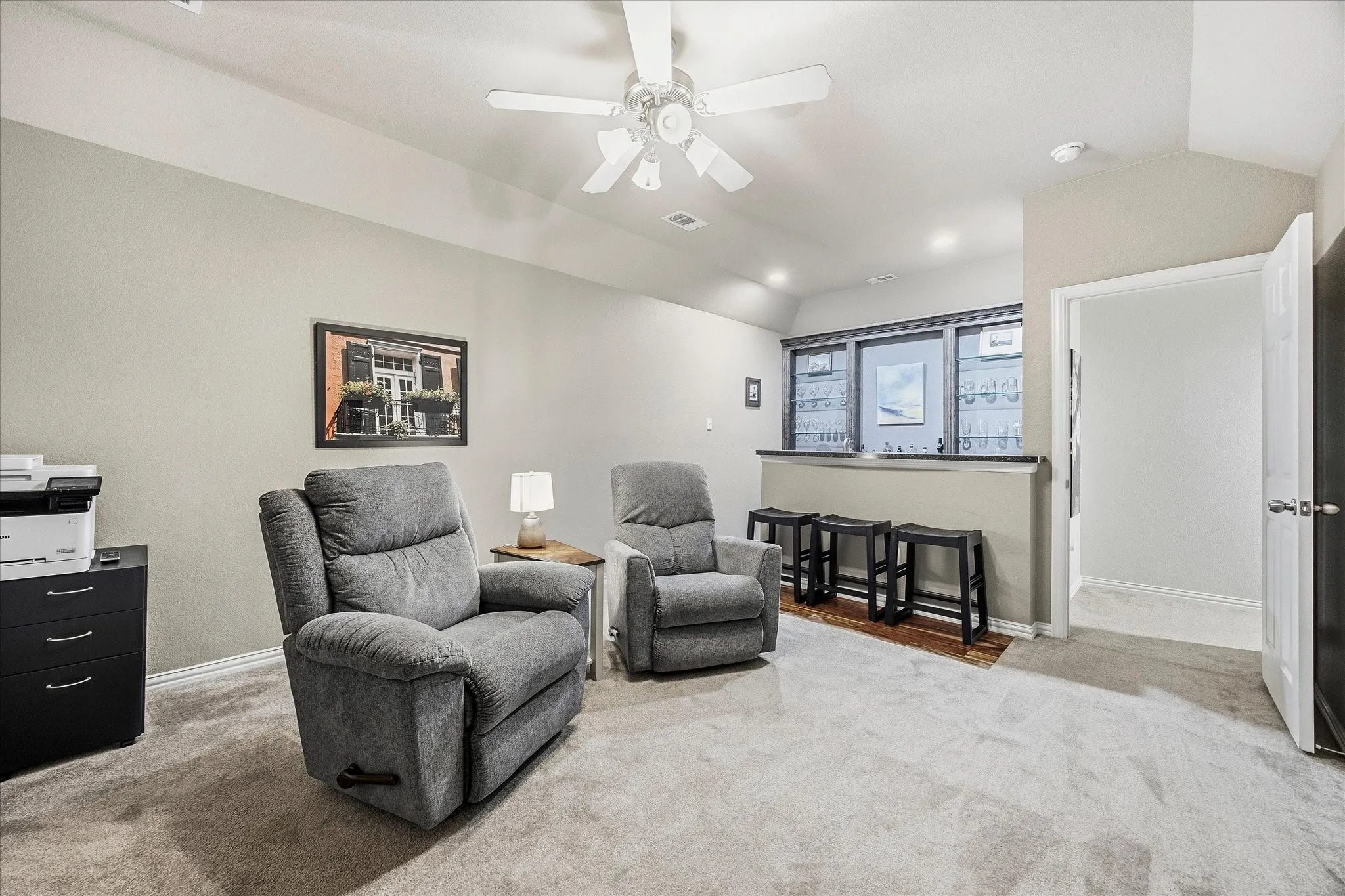 Your friends and family will love this media-gameroom!