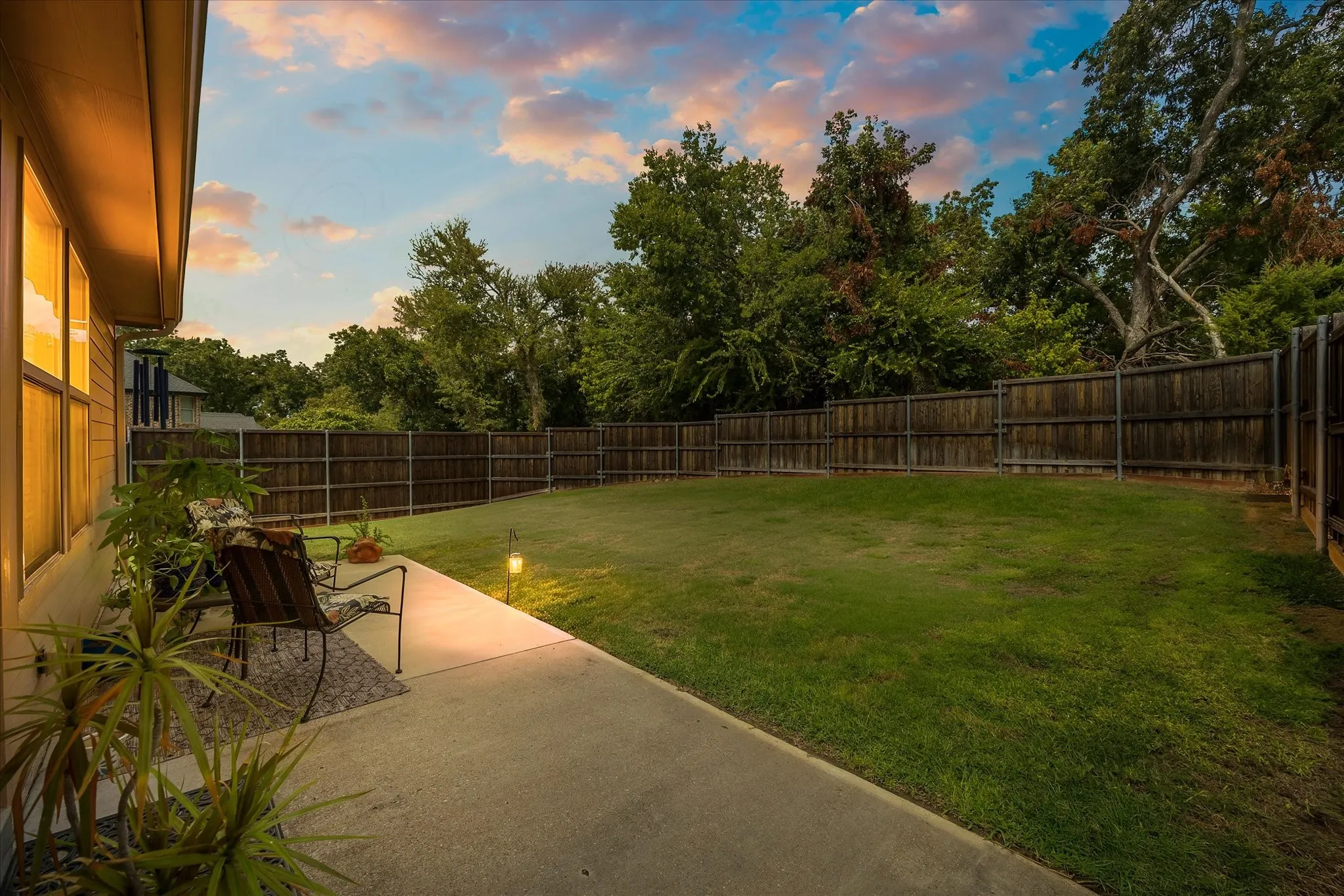 Private backyard is perfect for outdoor entertainng or enjoying a peaceful space to unwind!