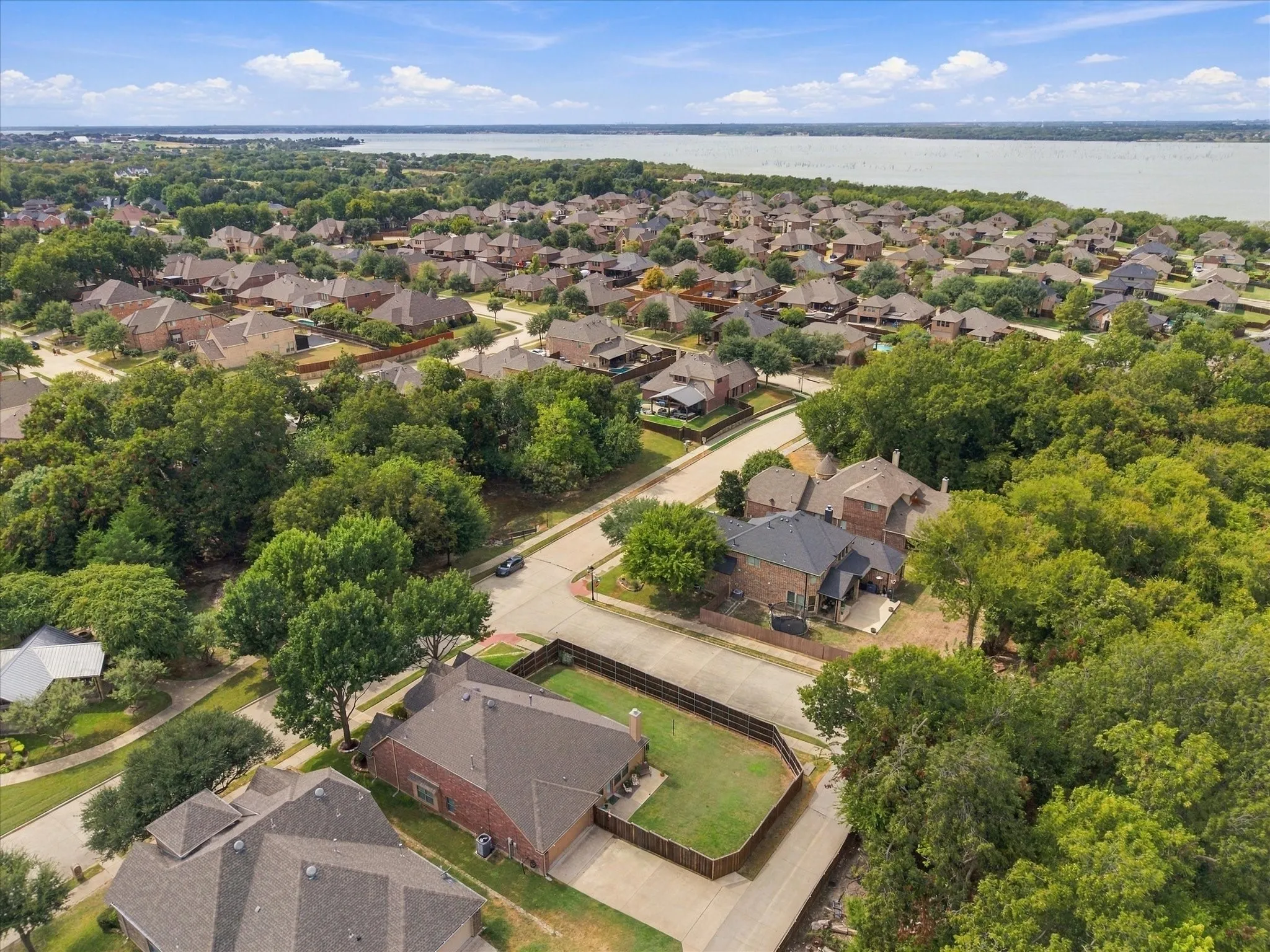Ariel view showing proximity to Lake Ray Hubbard!