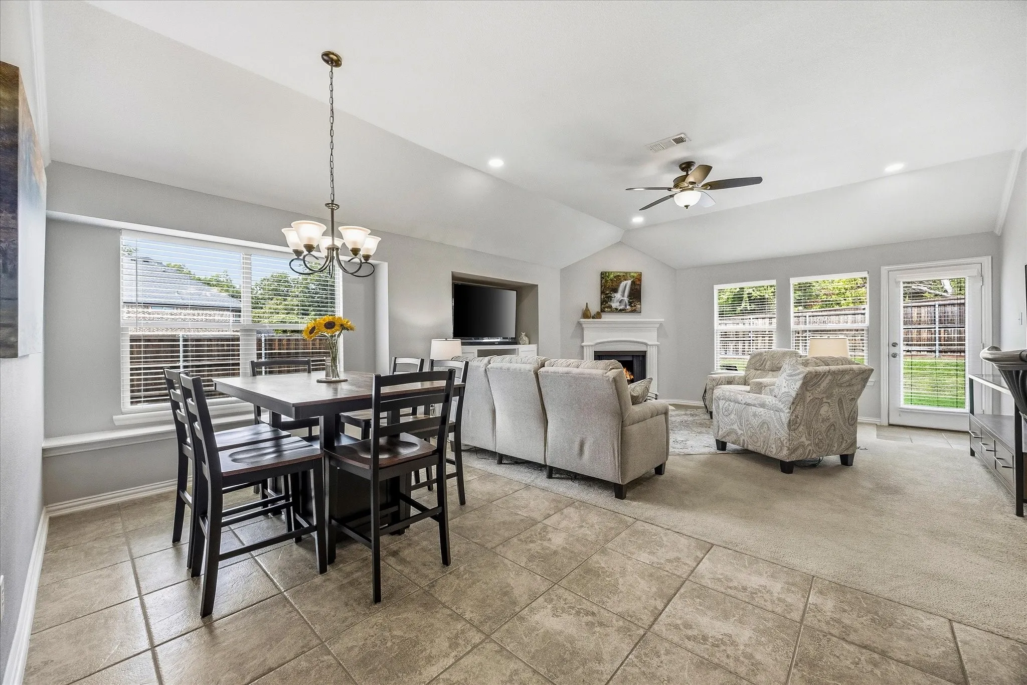 Breakast area opens onto gorgeous family room