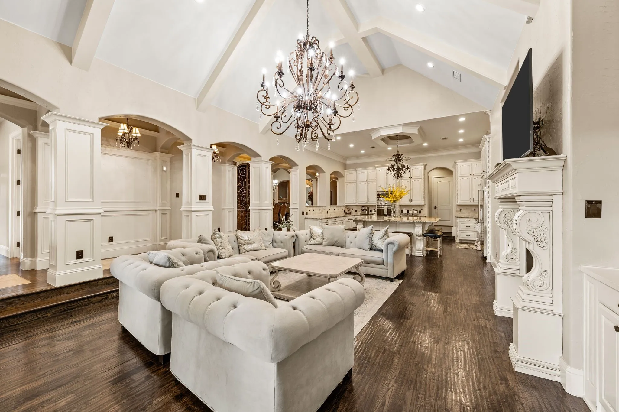 Single Family Residence For Sale in Tarrant County , 3300 Alexandria Court, Grapevine, Texas 76092, 4 Bedroom, 4 Bathroom, 2 Garage spaces, 4,260 Sqft, built in 2015, mls#21404023, Real Estate Agent in Grapevine, Homes For Sale in Tarrant county, Homes For Sale in Grapevine, Realtor in Grapevine Texas, Real Estate Brokerage Independent Realty Texas, Luminita Cordes Realtor