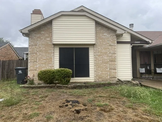 Duplex For Rent in Tarrant County , 2440 Sunflower Drive, Arlington, Texas 76014, 2 Bedroom, 2 Bathroom, Garage spaces, 1,170 Sqft, built in 1983, mls#21403999, Real Estate Agent in Arlington, Homes For Rent in Tarrant county, Homes For Rent in Arlington, Realtor in Arlington Texas, Real Estate Brokerage Independent Realty Texas, Luminita Cordes Realtor
