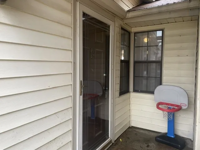 Duplex For Rent in Tarrant County , 2440 Sunflower Drive, Arlington, Texas 76014, 2 Bedroom, 2 Bathroom, Garage spaces, 1,170 Sqft, built in 1983, mls#21403999, Real Estate Agent in Arlington, Homes For Rent in Tarrant county, Homes For Rent in Arlington, Realtor in Arlington Texas, Real Estate Brokerage Independent Realty Texas, Luminita Cordes Realtor