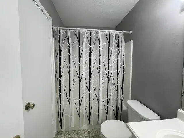 Duplex For Rent in Tarrant County , 2440 Sunflower Drive, Arlington, Texas 76014, 2 Bedroom, 2 Bathroom, Garage spaces, 1,170 Sqft, built in 1983, mls#21403999, Real Estate Agent in Arlington, Homes For Rent in Tarrant county, Homes For Rent in Arlington, Realtor in Arlington Texas, Real Estate Brokerage Independent Realty Texas, Luminita Cordes Realtor