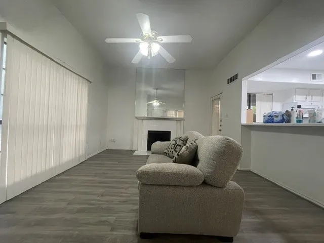 Duplex For Rent in Tarrant County , 2440 Sunflower Drive, Arlington, Texas 76014, 2 Bedroom, 2 Bathroom, Garage spaces, 1,170 Sqft, built in 1983, mls#21403999, Real Estate Agent in Arlington, Homes For Rent in Tarrant county, Homes For Rent in Arlington, Realtor in Arlington Texas, Real Estate Brokerage Independent Realty Texas, Luminita Cordes Realtor