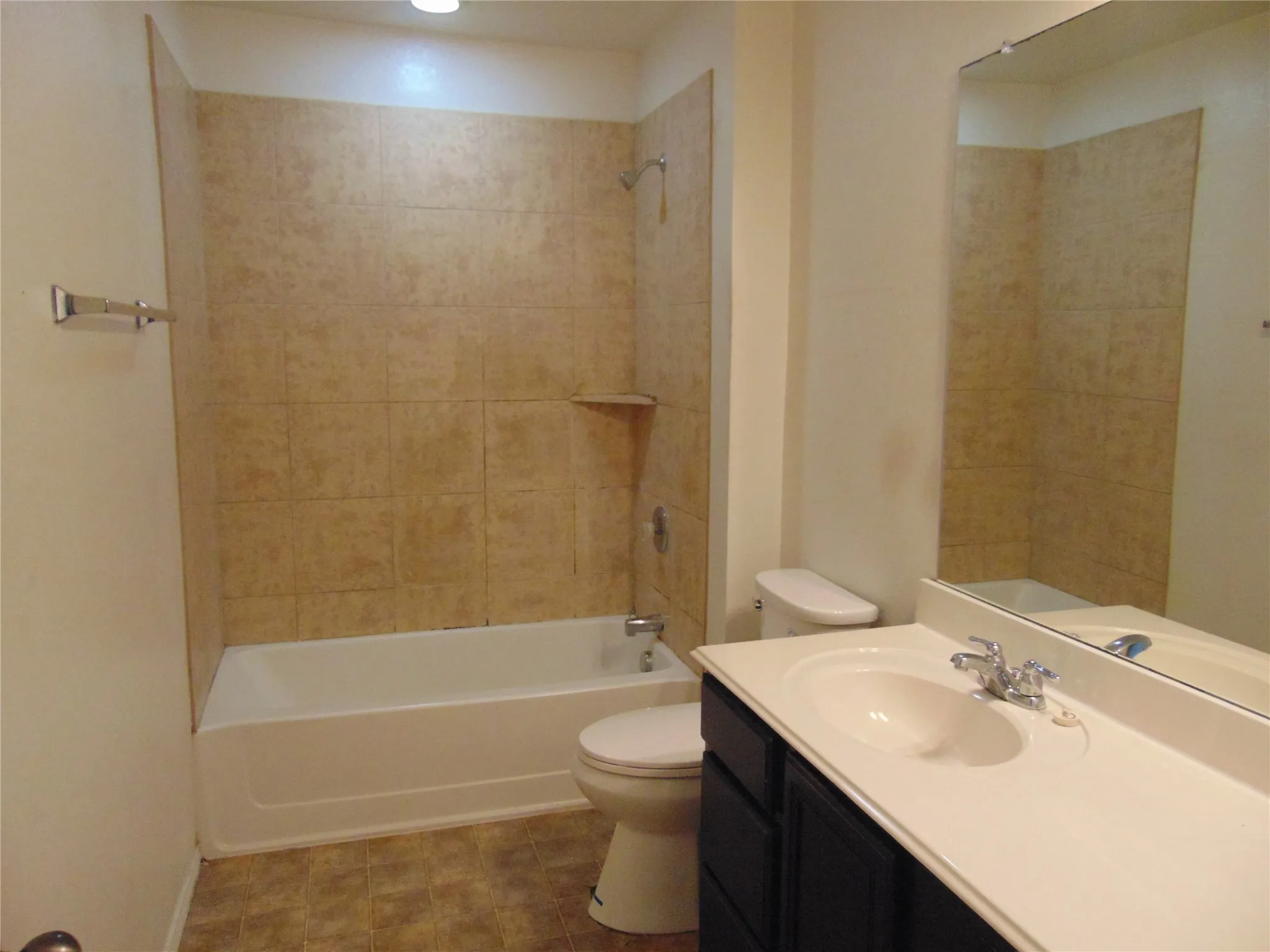 Single Family Residence For Sale in Dallas County , 1430 Waldrop Drive, Lancaster, Texas 75146, 4 Bedroom, 2 Bathroom, 2 Garage spaces, 2,226 Sqft, built in 2011, mls#21402937, Real Estate Agent in Lancaster, Homes For Sale in Dallas county, Homes For Sale in Lancaster, Realtor in Lancaster Texas, Real Estate Brokerage Independent Realty Texas, Luminita Cordes Realtor