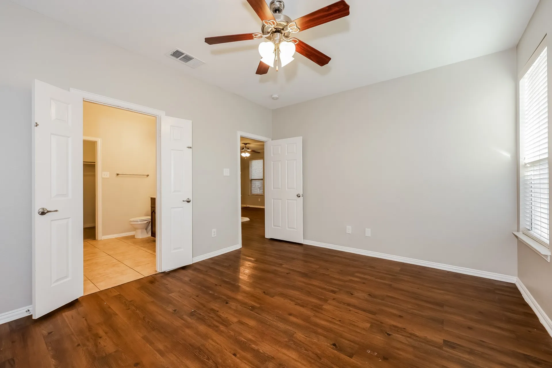 Single Family Residence For Rent in Tarrant County , 3040 Thicket Bend Court, Fort Worth, Texas 76244, 3 Bedroom, 2 Bathroom, 2 Garage spaces, 1,741 Sqft, built in 2008, mls#21404032, Real Estate Agent in Fort Worth, Homes For Rent in Tarrant county, Homes For Rent in Fort Worth, Realtor in Fort Worth Texas, Real Estate Brokerage Independent Realty Texas, Luminita Cordes Realtor