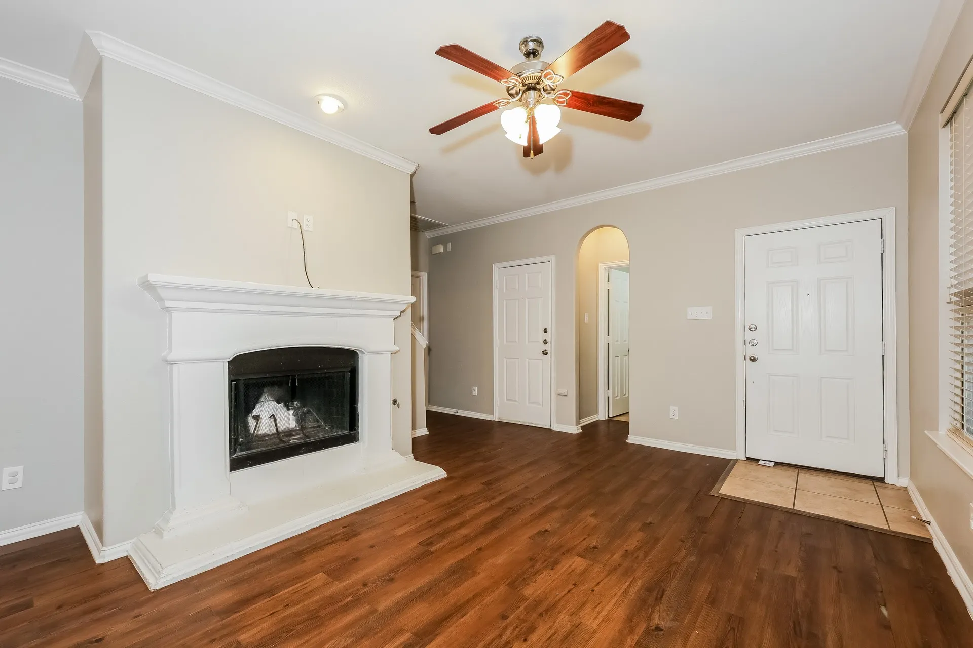 Single Family Residence For Rent in Tarrant County , 3040 Thicket Bend Court, Fort Worth, Texas 76244, 3 Bedroom, 2 Bathroom, 2 Garage spaces, 1,741 Sqft, built in 2008, mls#21404032, Real Estate Agent in Fort Worth, Homes For Rent in Tarrant county, Homes For Rent in Fort Worth, Realtor in Fort Worth Texas, Real Estate Brokerage Independent Realty Texas, Luminita Cordes Realtor