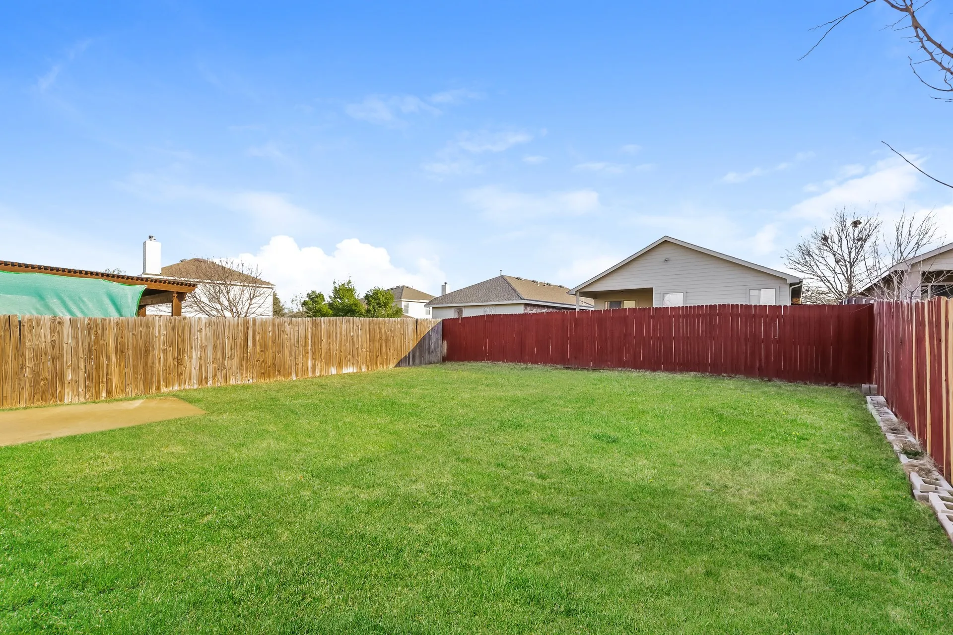 Single Family Residence For Rent in Tarrant County , 3040 Thicket Bend Court, Fort Worth, Texas 76244, 3 Bedroom, 2 Bathroom, 2 Garage spaces, 1,741 Sqft, built in 2008, mls#21404032, Real Estate Agent in Fort Worth, Homes For Rent in Tarrant county, Homes For Rent in Fort Worth, Realtor in Fort Worth Texas, Real Estate Brokerage Independent Realty Texas, Luminita Cordes Realtor