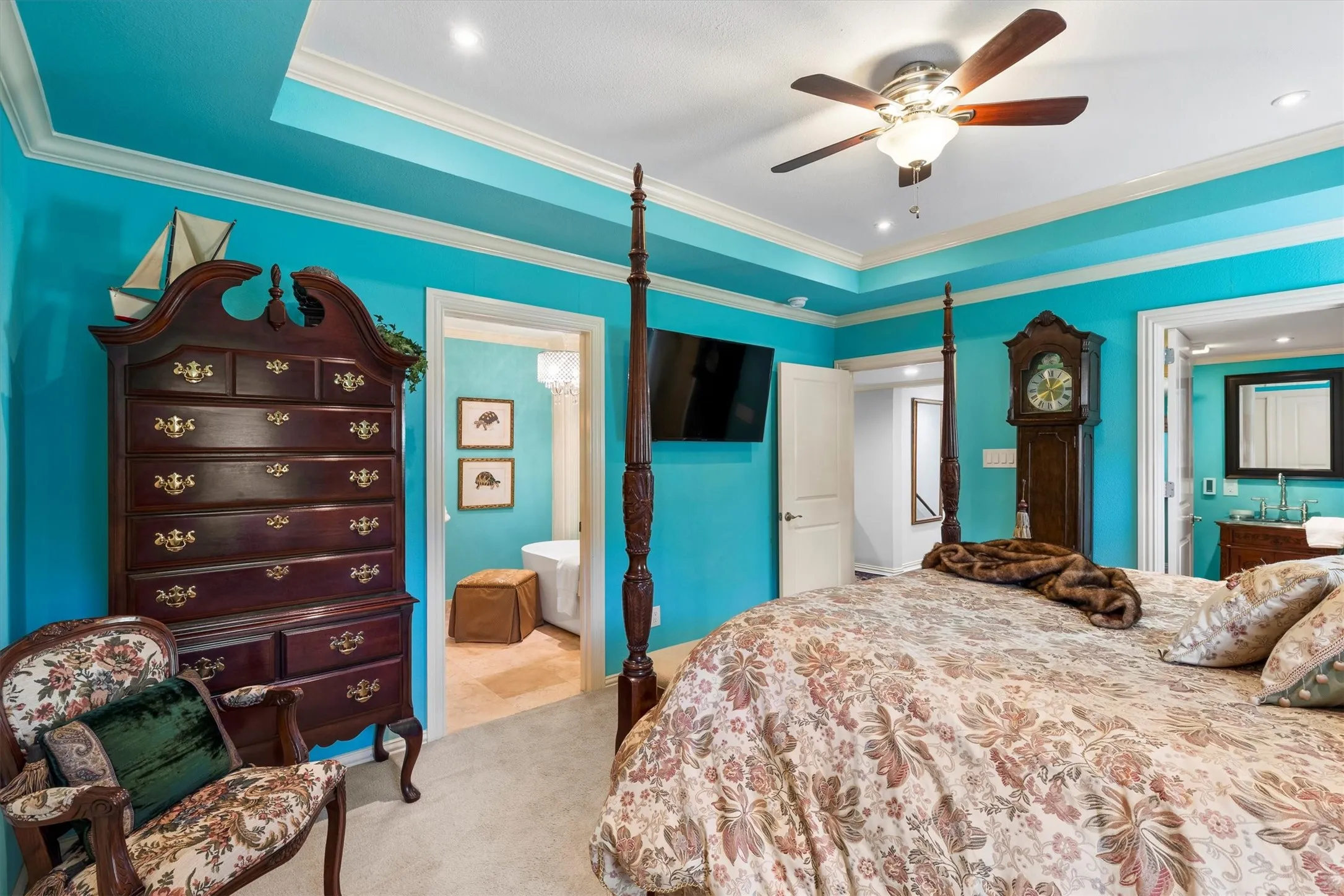 Single Family Residence For Sale in Dallas County , 1432 Sylvan Avenue, Dallas, Texas 75208, 3 Bedroom, 4 Bathroom, Garage spaces, 3,130 Sqft, built in 1949, mls#21403843, Real Estate Agent in Dallas, Homes For Sale in Dallas county, Homes For Sale in Dallas, Realtor in Dallas Texas, Real Estate Brokerage Independent Realty Texas, Luminita Cordes Realtor
