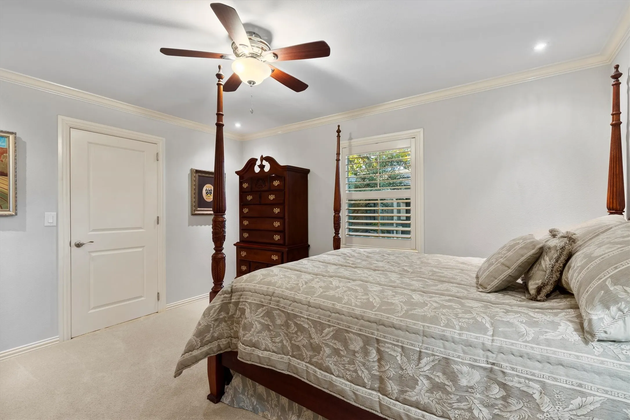 Single Family Residence For Sale in Dallas County , 1432 Sylvan Avenue, Dallas, Texas 75208, 3 Bedroom, 4 Bathroom, Garage spaces, 3,130 Sqft, built in 1949, mls#21403843, Real Estate Agent in Dallas, Homes For Sale in Dallas county, Homes For Sale in Dallas, Realtor in Dallas Texas, Real Estate Brokerage Independent Realty Texas, Luminita Cordes Realtor