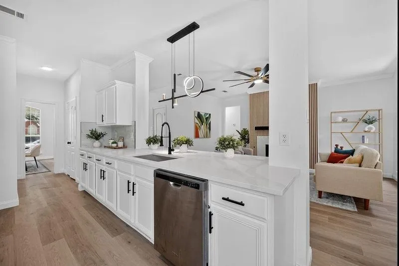Single Family Residence For Rent in Collin County , 11268 Covey Lane, Frisco, Texas 75035, 4 Bedroom, 3 Bathroom, 2 Garage spaces, 2,416 Sqft, built in 1997, mls#21403982, Real Estate Agent in Frisco, Homes For Rent in Collin county, Homes For Rent in Frisco, Realtor in Frisco Texas, Real Estate Brokerage Independent Realty Texas, Luminita Cordes Realtor