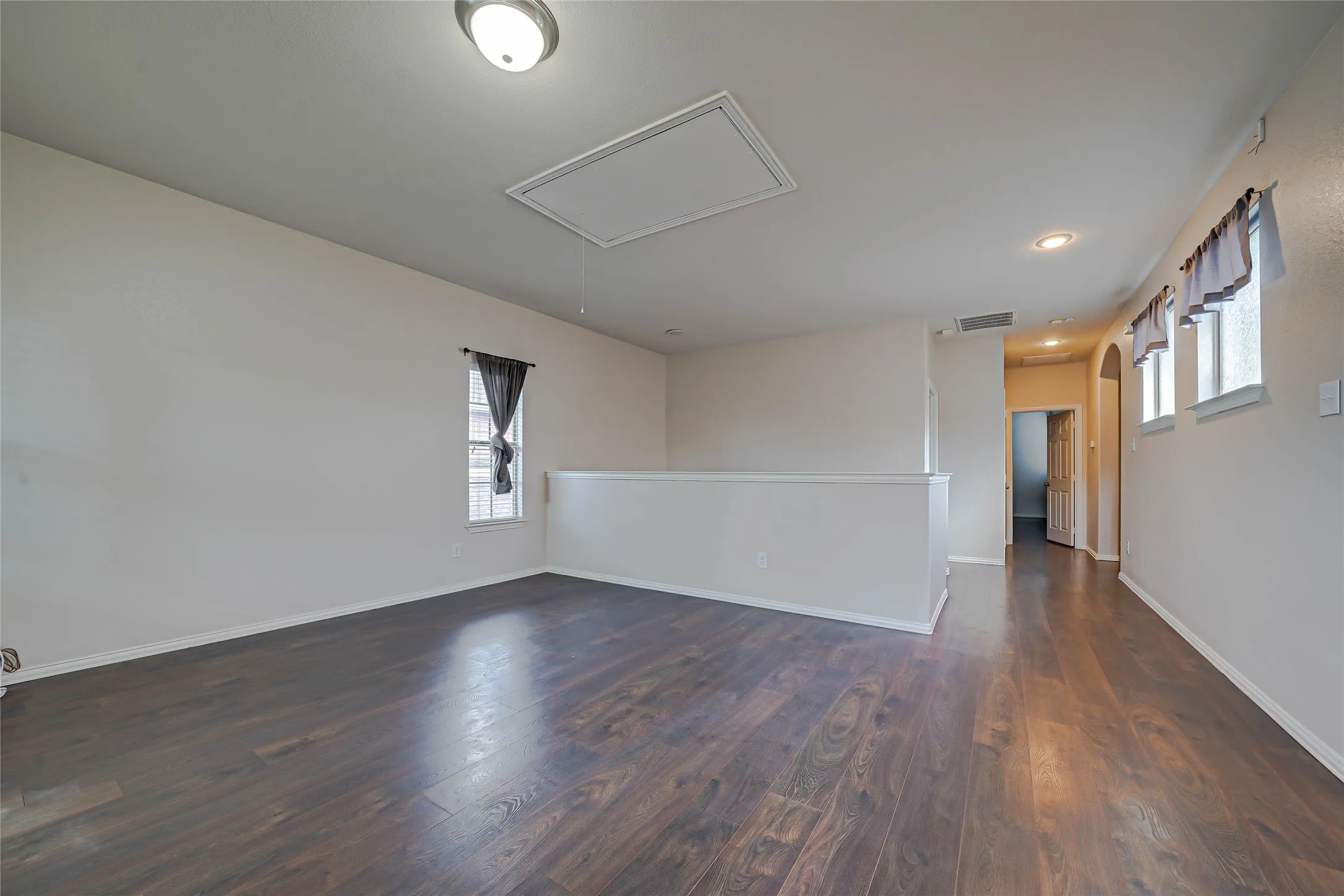 Single Family Residence For Rent in Denton County , 1316 Live Oak Lane, Savannah, Texas 76227, 4 Bedroom, 3 Bathroom, 2 Garage spaces, 2,941 Sqft, built in 2004, mls#21403985, Real Estate Agent in Savannah, Homes For Rent in Denton county, Homes For Rent in Savannah, Realtor in Savannah Texas, Real Estate Brokerage Independent Realty Texas, Luminita Cordes Realtor