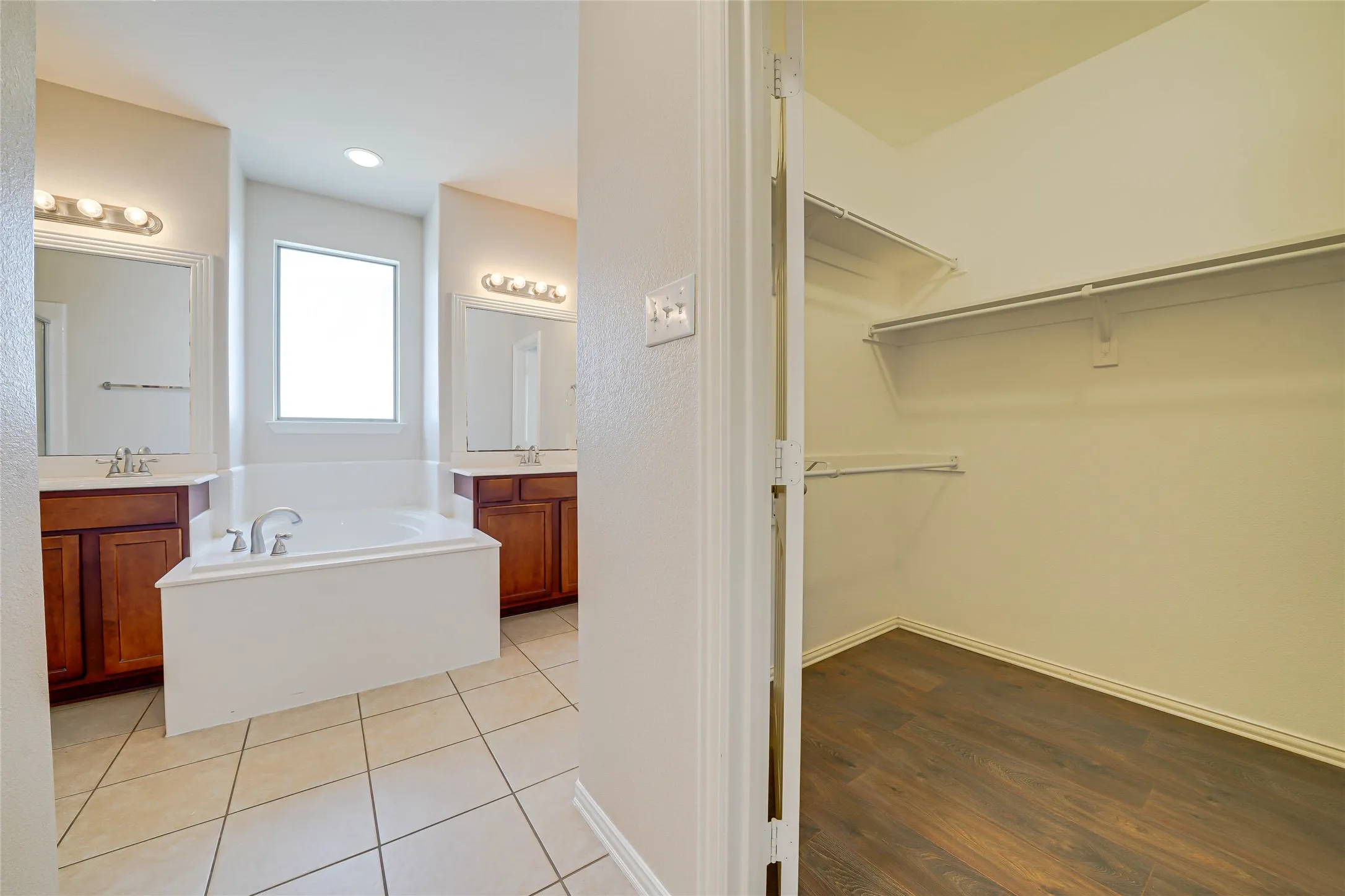 Single Family Residence For Rent in Denton County , 1316 Live Oak Lane, Savannah, Texas 76227, 4 Bedroom, 3 Bathroom, 2 Garage spaces, 2,941 Sqft, built in 2004, mls#21403985, Real Estate Agent in Savannah, Homes For Rent in Denton county, Homes For Rent in Savannah, Realtor in Savannah Texas, Real Estate Brokerage Independent Realty Texas, Luminita Cordes Realtor