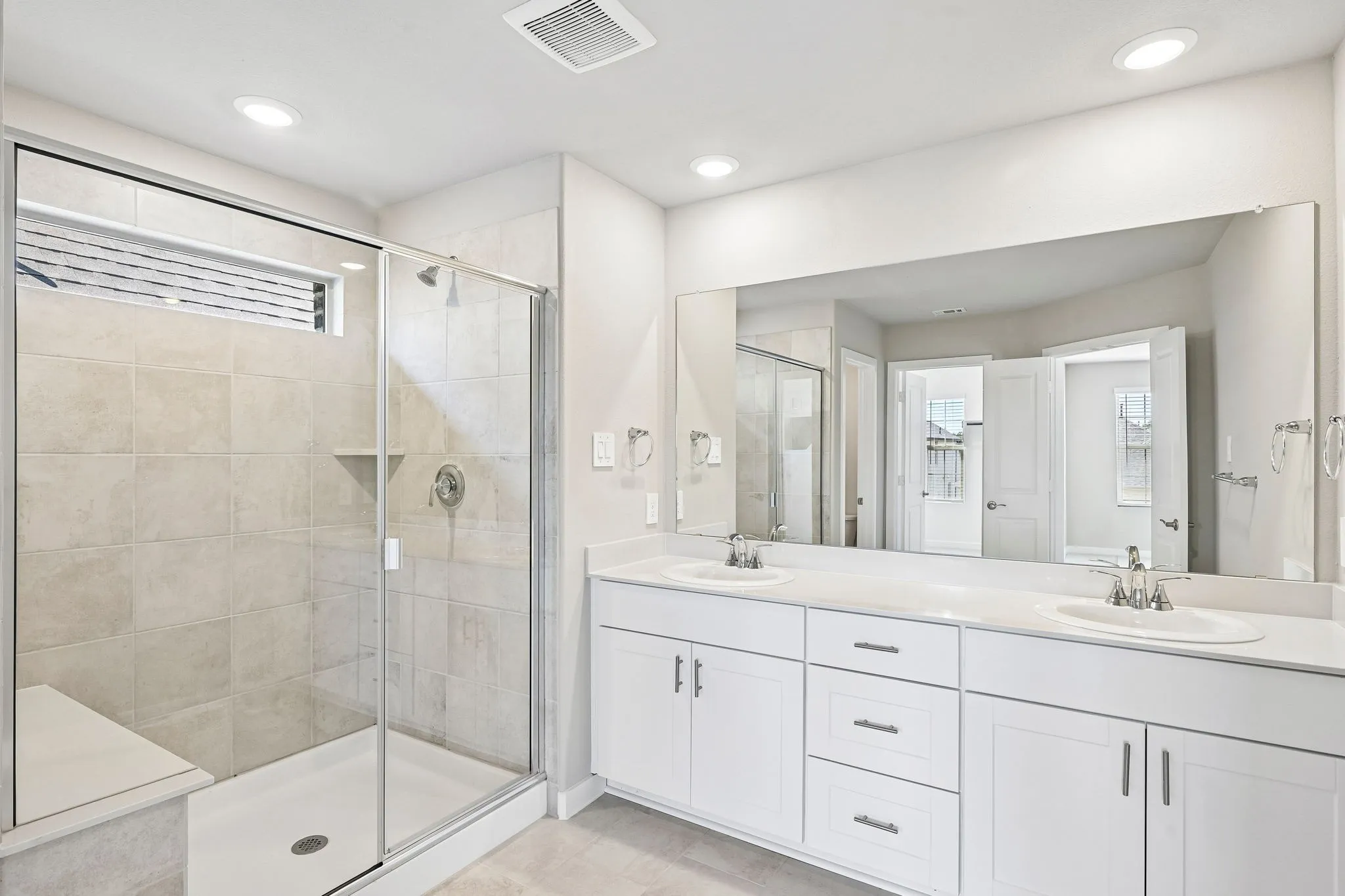 Photo is not of the actual home, but is an inspirational photo of builder’s model home and may depict options, furnishings, and/or decorator features that are not included.