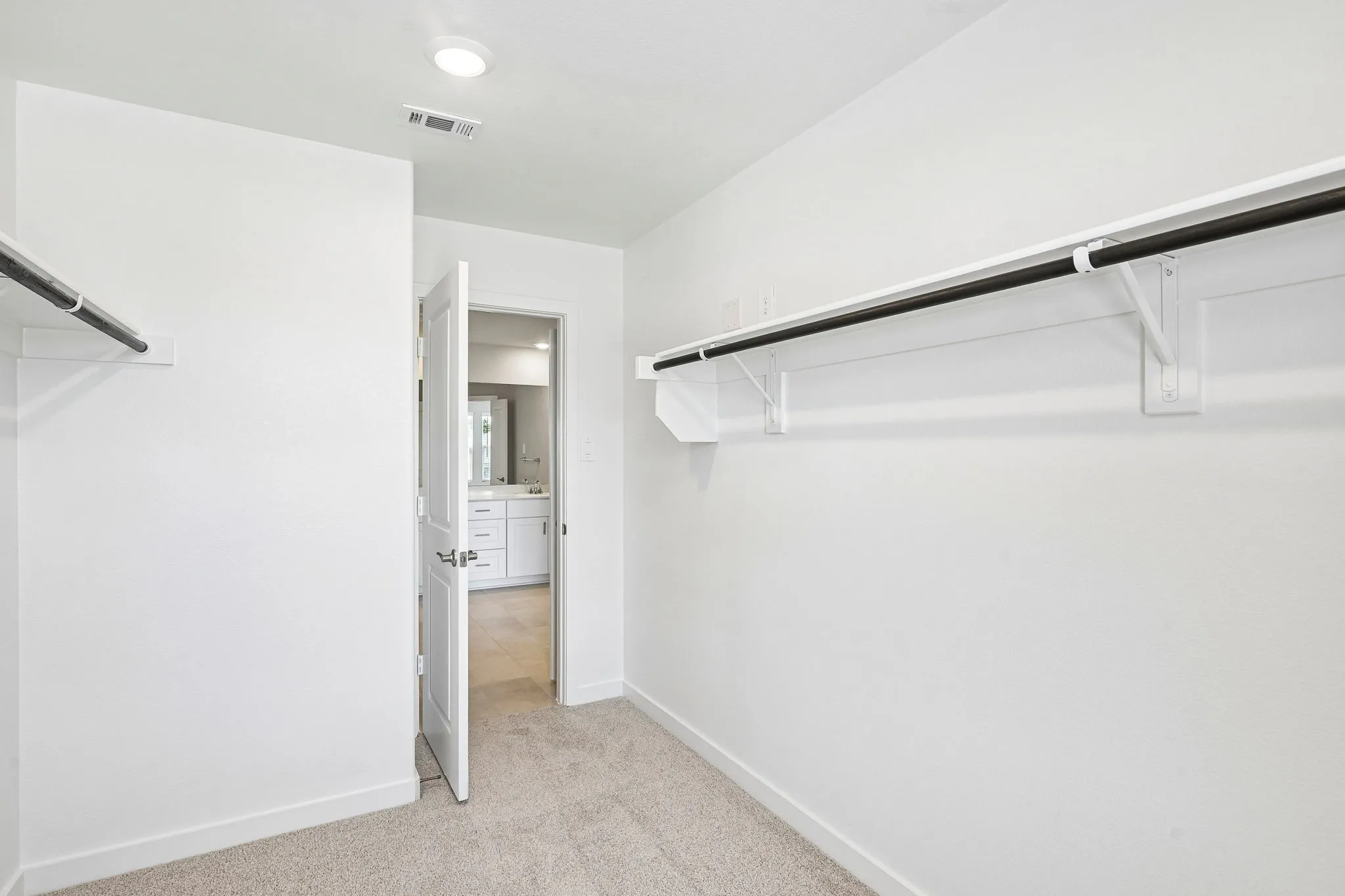 Photo is not of the actual home, but is an inspirational photo of builder’s model home and may depict options, furnishings, and/or decorator features that are not included.