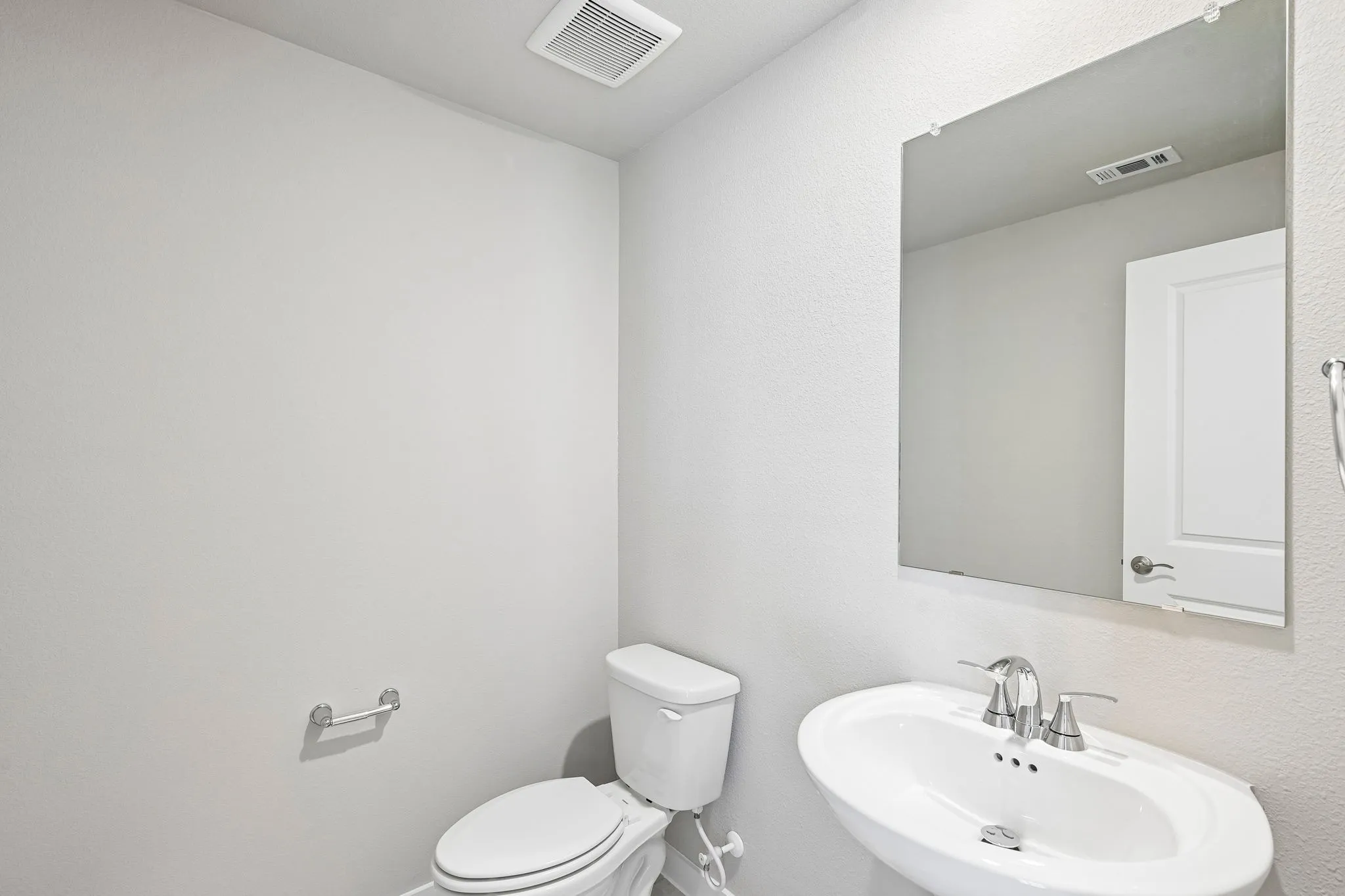 Photo is not of the actual home, but is an inspirational photo of builder’s model home and may depict options, furnishings, and/or decorator features that are not included.