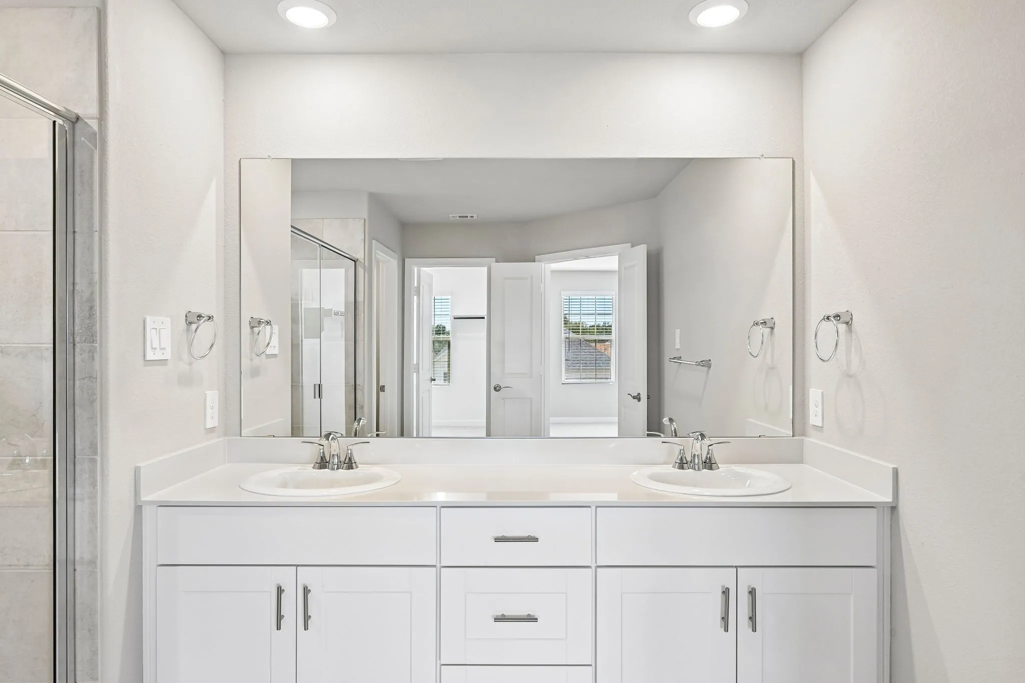 Photo is not of the actual home, but is an inspirational photo of builder’s model home and may depict options, furnishings, and/or decorator features that are not included.