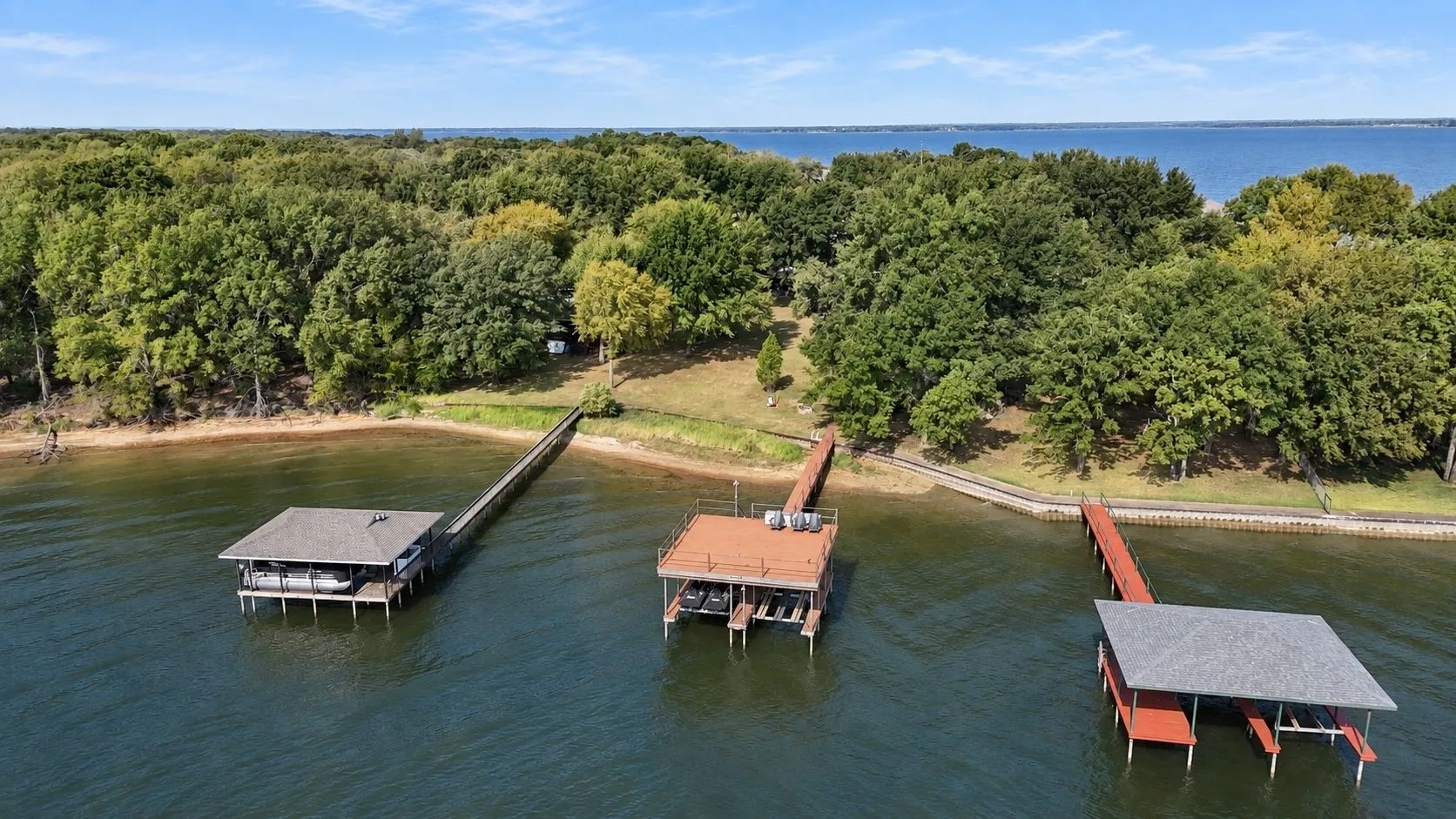 Improved Land For Sale in Navarro County , Lot 34 Russell Place, Streetman, Texas 75859, 0, 0, Garage spaces, 0 Sqft, built in 2015, mls#21398138, Real Estate Agent in Streetman, Homes For Sale in Navarro county, Homes For Sale in Streetman, Realtor in Streetman Texas, Real Estate Brokerage Independent Realty Texas, Luminita Cordes Realtor