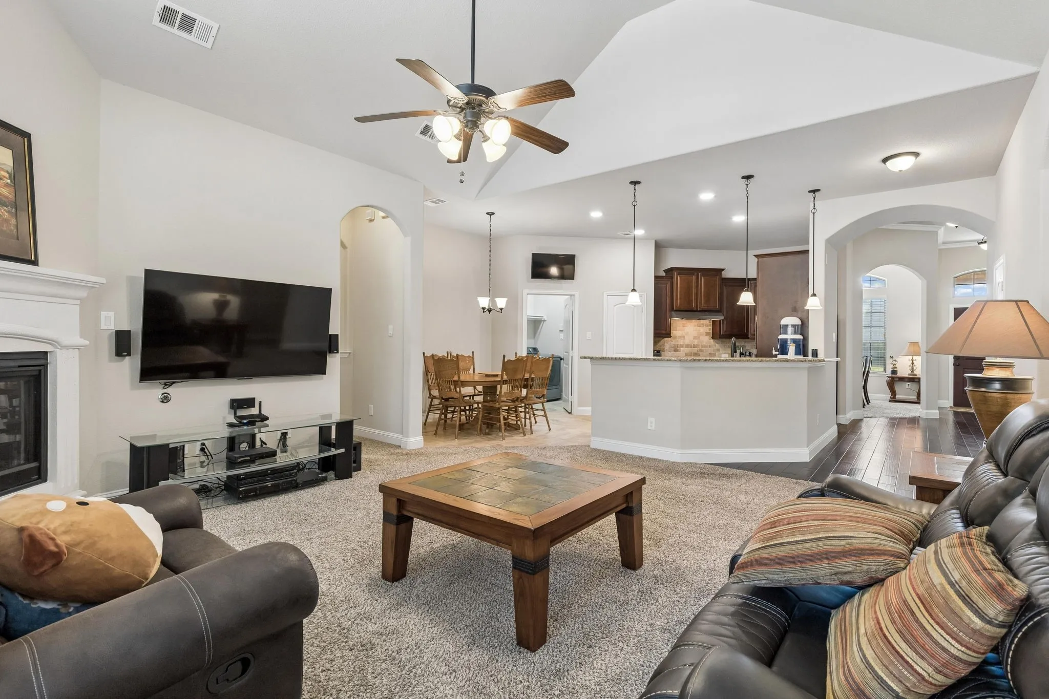 Single Family Residence For Sale in Collin County , 202 Champion Drive, Wylie, Texas 75098, 4 Bedroom, 2 Bathroom, 2 Garage spaces, 2,235 Sqft, built in 2017, mls#21400279, Real Estate Agent in Wylie, Homes For Sale in Collin county, Homes For Sale in Wylie, Realtor in Wylie Texas, Real Estate Brokerage Independent Realty Texas, Luminita Cordes Realtor
