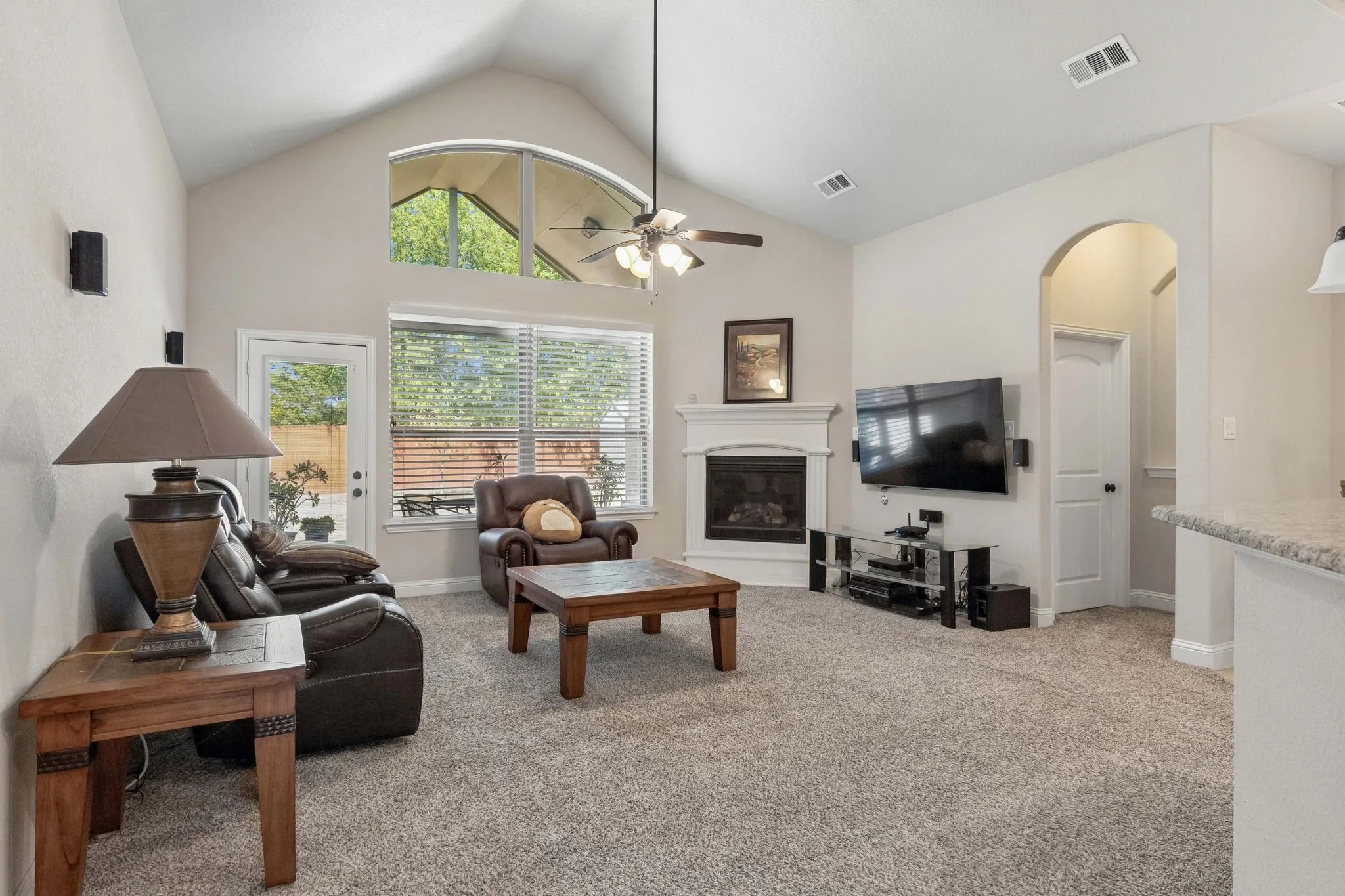 Single Family Residence For Sale in Collin County , 202 Champion Drive, Wylie, Texas 75098, 4 Bedroom, 2 Bathroom, 2 Garage spaces, 2,235 Sqft, built in 2017, mls#21400279, Real Estate Agent in Wylie, Homes For Sale in Collin county, Homes For Sale in Wylie, Realtor in Wylie Texas, Real Estate Brokerage Independent Realty Texas, Luminita Cordes Realtor