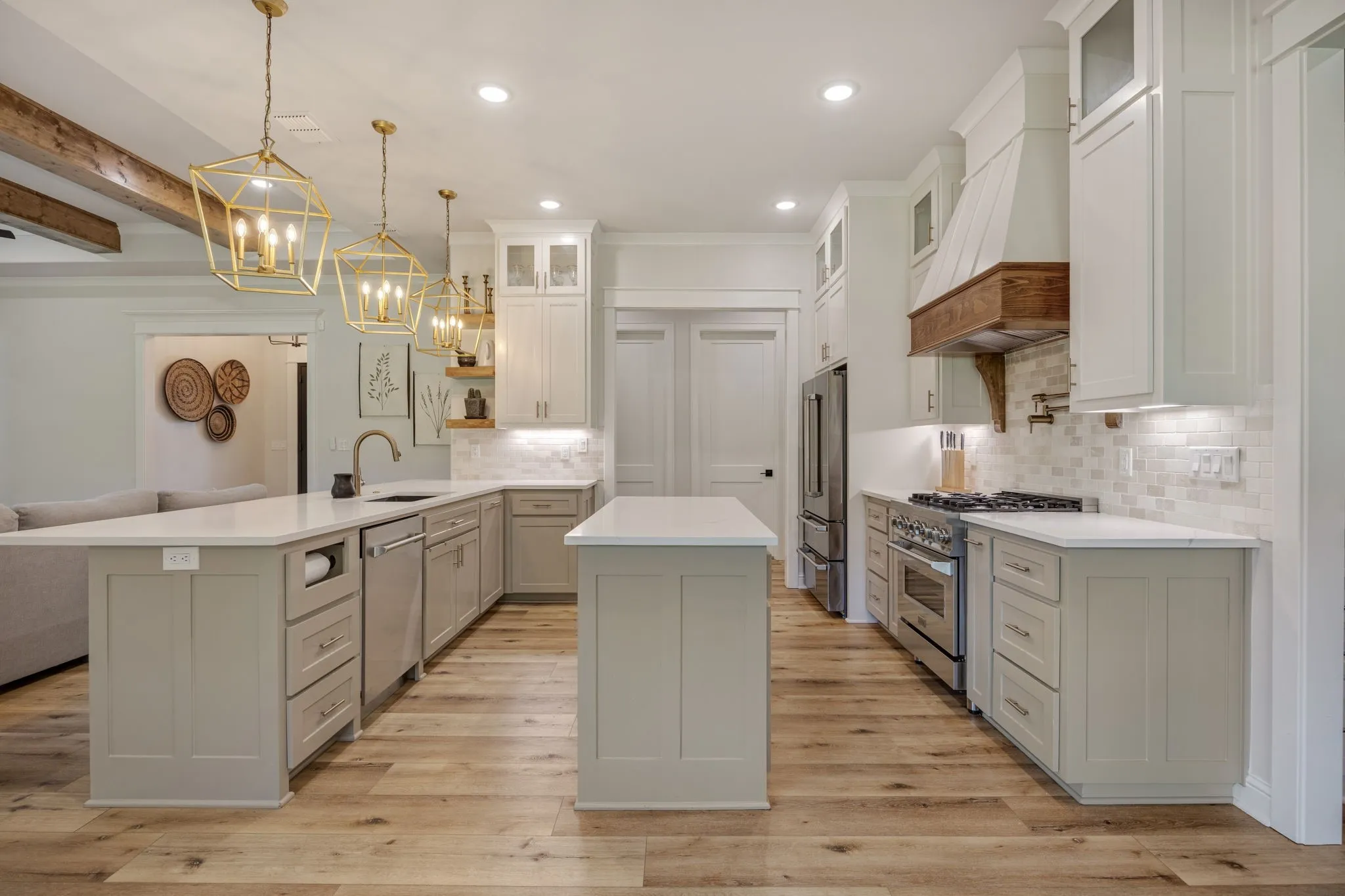 Single Family Residence For Sale in Cherokee County , 280 White-N-Gail, Bullard, Texas 75757, 4 Bedroom, 3 Bathroom, 2 Garage spaces, 2,777 Sqft, built in 2023, mls#21404008, Real Estate Agent in Bullard, Homes For Sale in Cherokee county, Homes For Sale in Bullard, Realtor in Bullard Texas, Real Estate Brokerage Independent Realty Texas, Luminita Cordes Realtor