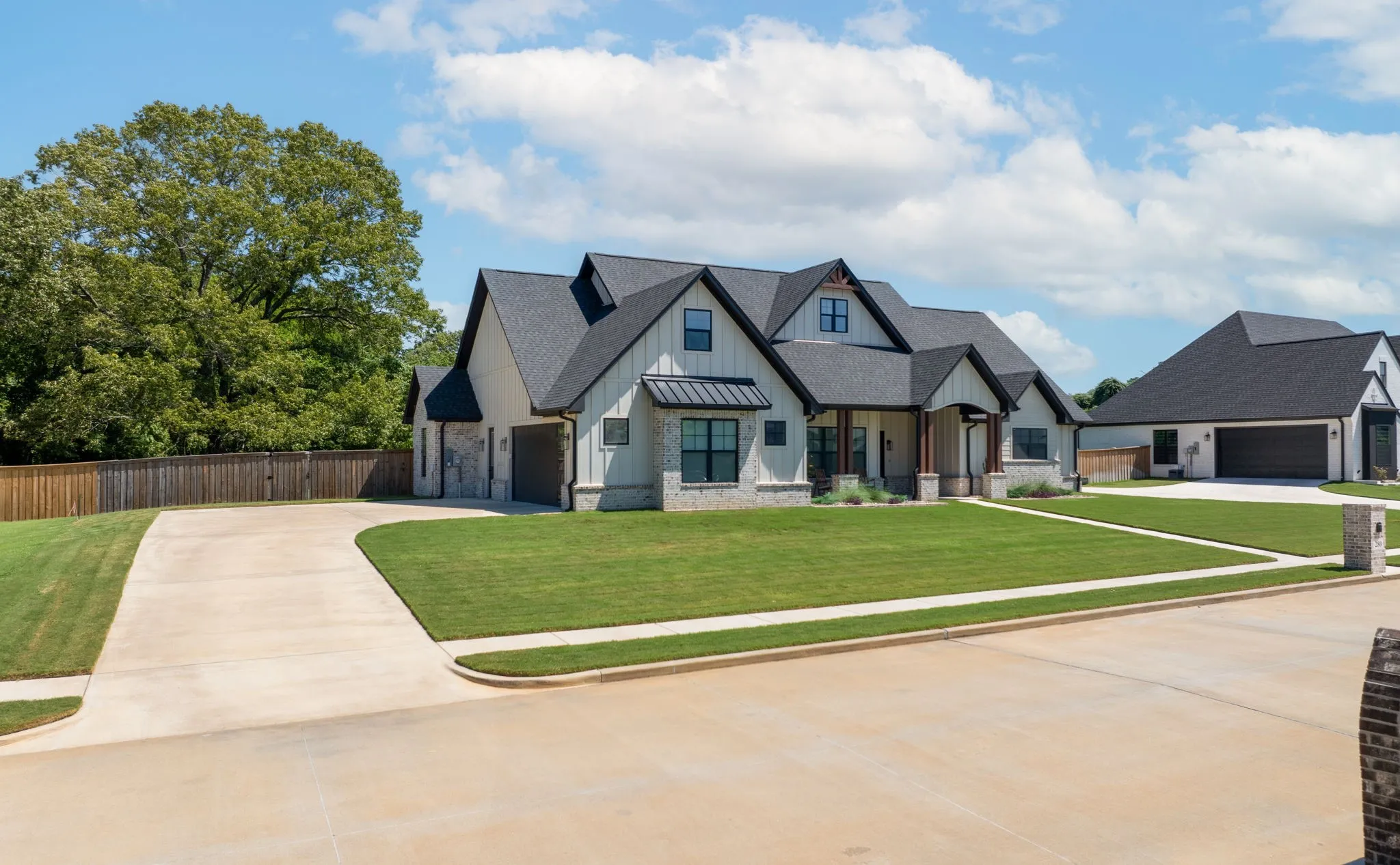 Single Family Residence For Sale in Cherokee County , 280 White-N-Gail, Bullard, Texas 75757, 4 Bedroom, 3 Bathroom, 2 Garage spaces, 2,777 Sqft, built in 2023, mls#21404008, Real Estate Agent in Bullard, Homes For Sale in Cherokee county, Homes For Sale in Bullard, Realtor in Bullard Texas, Real Estate Brokerage Independent Realty Texas, Luminita Cordes Realtor