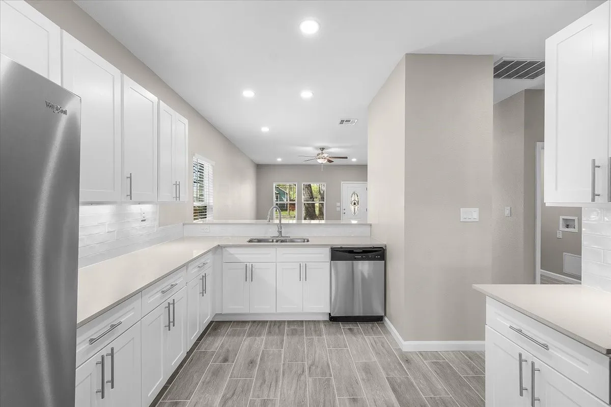 Single Family Residence For Sale in Tarrant County , 804 N Chandler Drive, Fort Worth, Texas 76111, 3 Bedroom, 2 Bathroom, 2 Garage spaces, 1,500 Sqft, built in 2026, mls#21404033, Real Estate Agent in Fort Worth, Homes For Sale in Tarrant county, Homes For Sale in Fort Worth, Realtor in Fort Worth Texas, Real Estate Brokerage Independent Realty Texas, Luminita Cordes Realtor