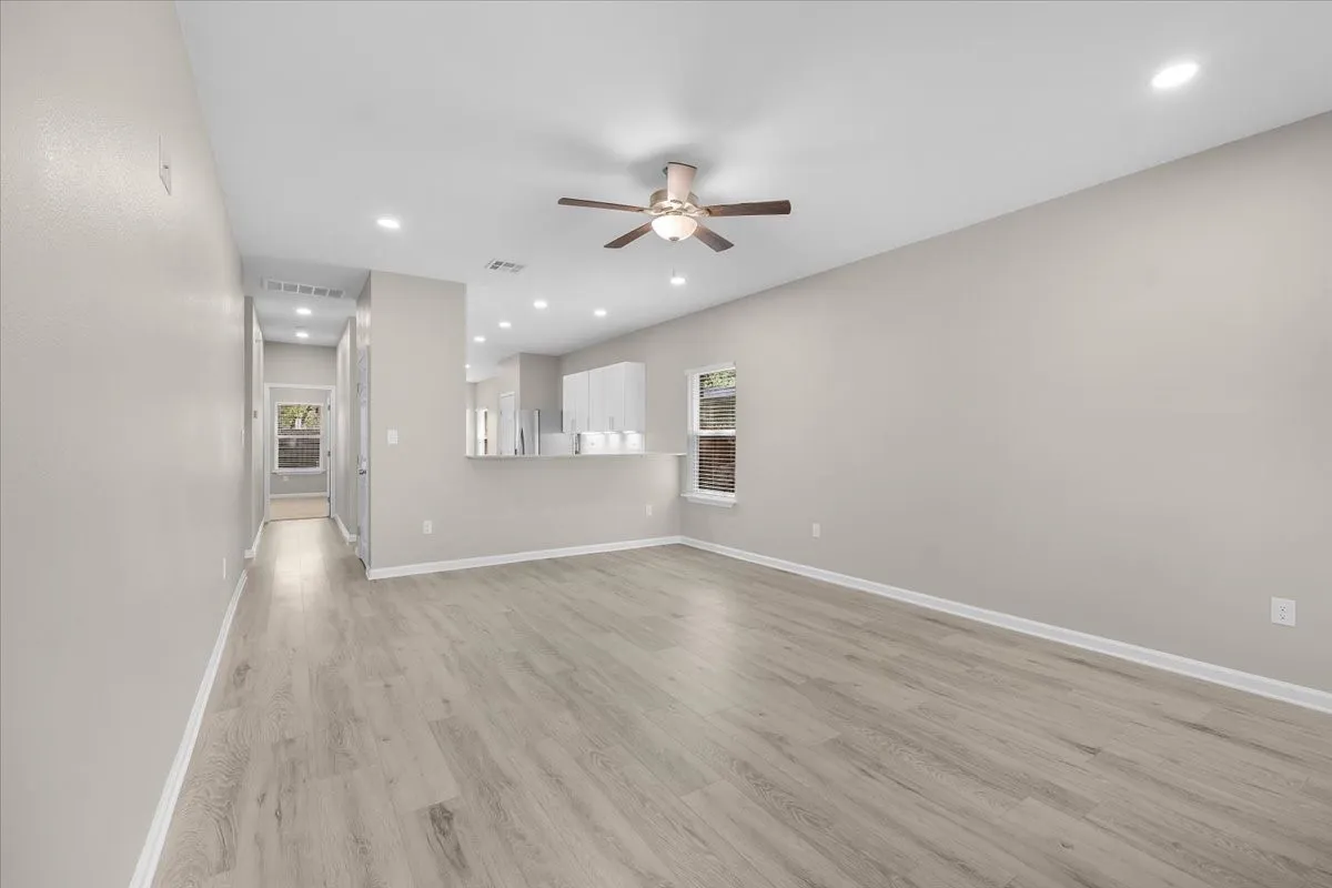Single Family Residence For Sale in Tarrant County , 804 N Chandler Drive, Fort Worth, Texas 76111, 3 Bedroom, 2 Bathroom, 2 Garage spaces, 1,500 Sqft, built in 2026, mls#21404033, Real Estate Agent in Fort Worth, Homes For Sale in Tarrant county, Homes For Sale in Fort Worth, Realtor in Fort Worth Texas, Real Estate Brokerage Independent Realty Texas, Luminita Cordes Realtor