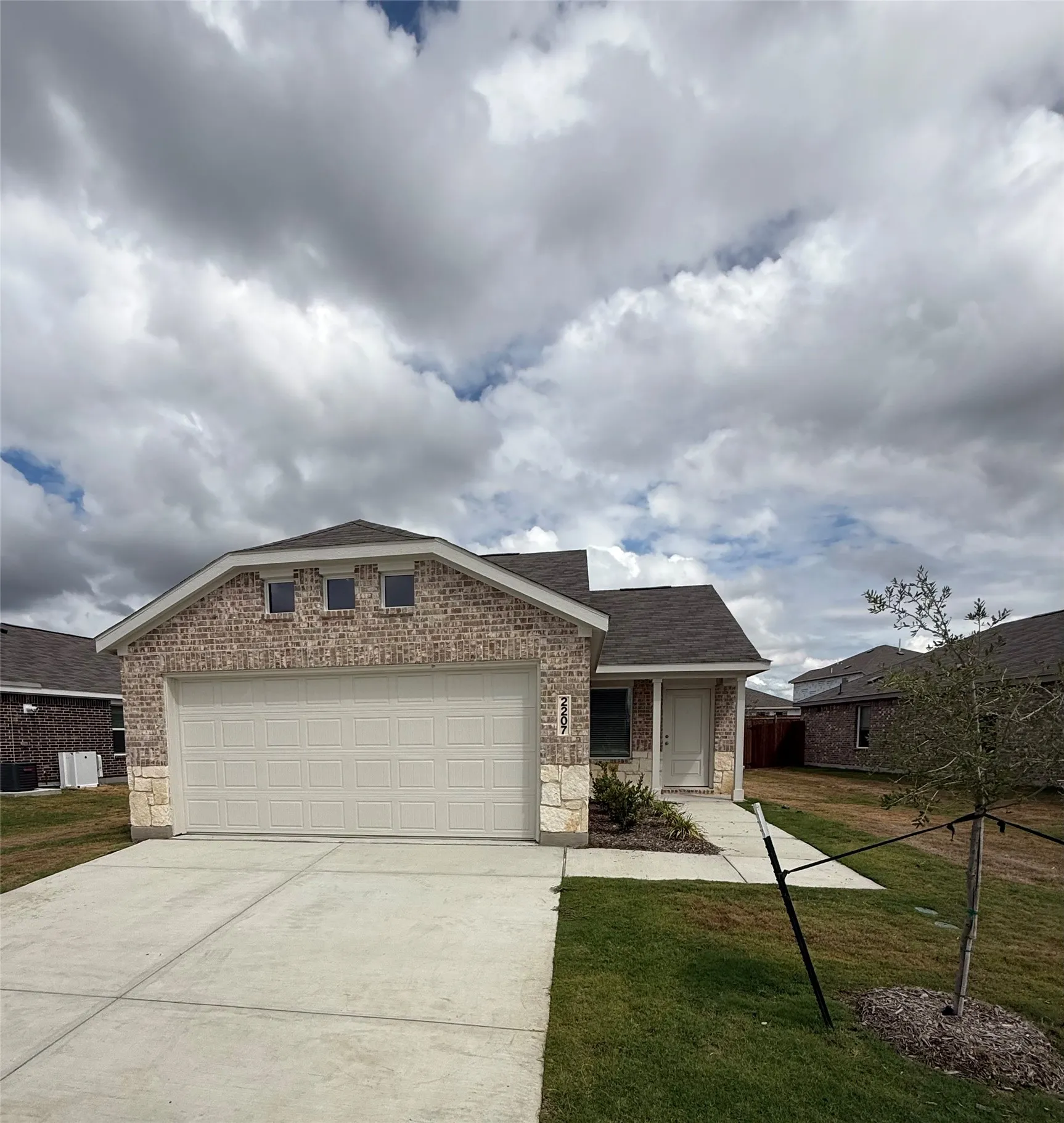 Single Family Residence For Rent in Ellis County , 2207 Neyland Drive, Ennis, Texas 75119, 3 Bedroom, 2 Bathroom, 2 Garage spaces, 1,451 Sqft, built in 2026, mls#21404049, Real Estate Agent in Ennis, Homes For Rent in Ellis county, Homes For Rent in Ennis, Realtor in Ennis Texas, Real Estate Brokerage Independent Realty Texas, Luminita Cordes Realtor
