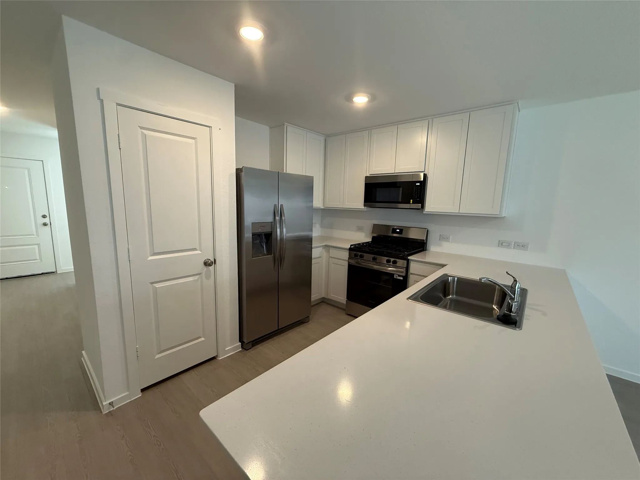 Single Family Residence For Rent in Ellis County , 2207 Neyland Drive, Ennis, Texas 75119, 3 Bedroom, 2 Bathroom, 2 Garage spaces, 1,451 Sqft, built in 2026, mls#21404049, Real Estate Agent in Ennis, Homes For Rent in Ellis county, Homes For Rent in Ennis, Realtor in Ennis Texas, Real Estate Brokerage Independent Realty Texas, Luminita Cordes Realtor