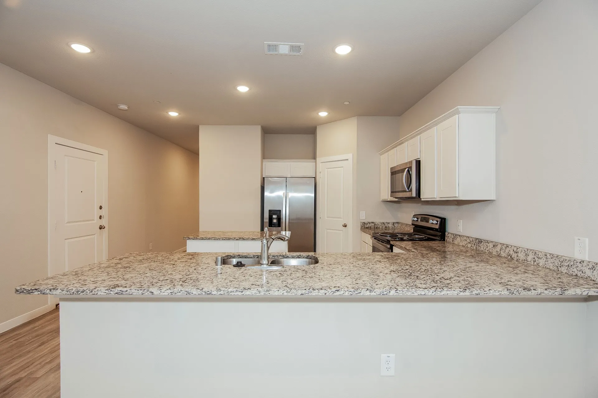 Single Family Residence For Rent in Denton County , 613 Sophia Way, Lewisville, Texas 75057, 4 Bedroom, 3 Bathroom, 2 Garage spaces, 2,056 Sqft, built in 2021, mls#21404050, Real Estate Agent in Lewisville, Homes For Rent in Denton county, Homes For Rent in Lewisville, Realtor in Lewisville Texas, Real Estate Brokerage Independent Realty Texas, Luminita Cordes Realtor