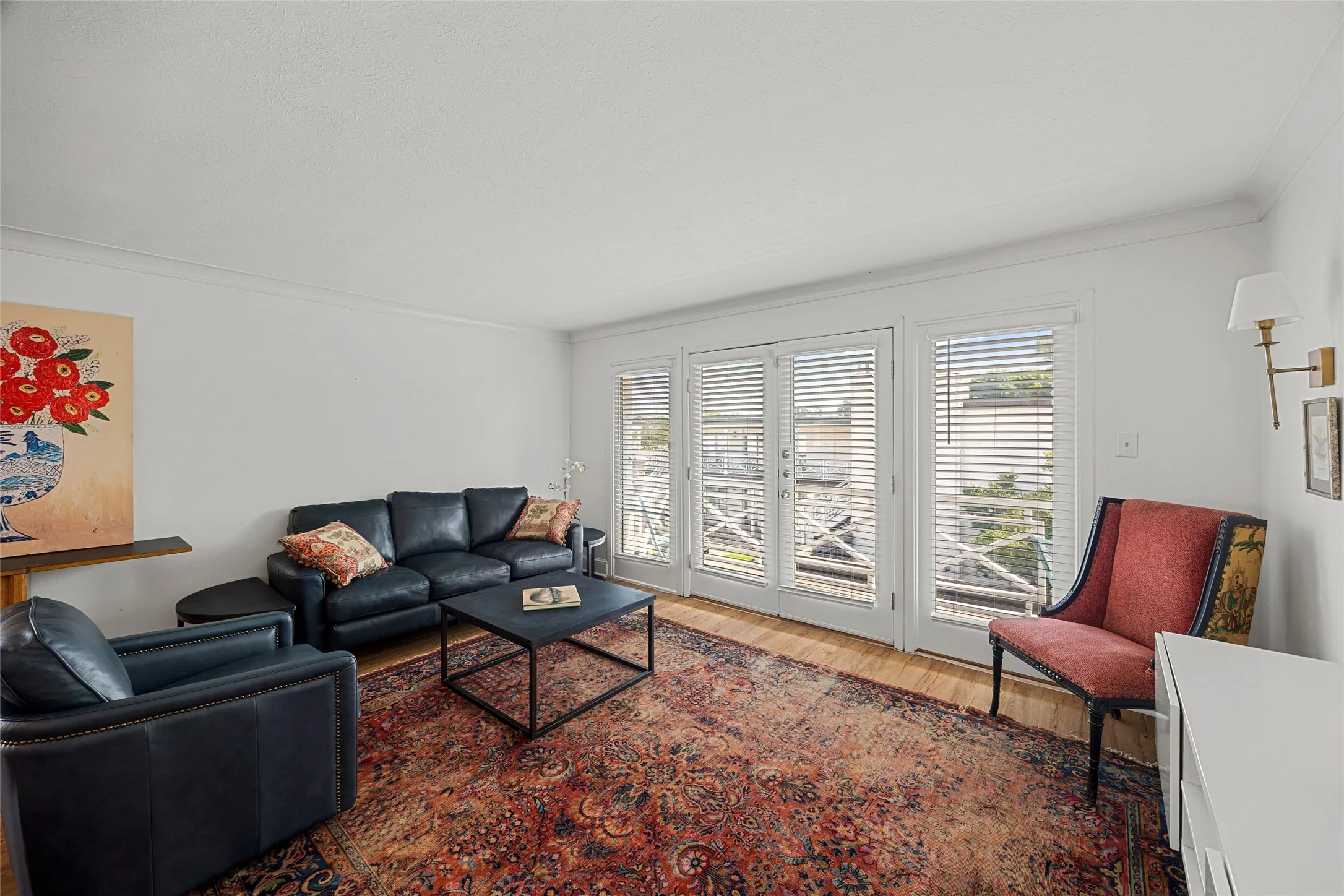 Condominium For Rent in Dallas County , 5907 E University Boulevard 201, Dallas, Texas 75206, 3 Bedroom, 2 Bathroom, Garage spaces, 1,208 Sqft, built in 1964, mls#21404051, Real Estate Agent in Dallas, Homes For Rent in Dallas county, Homes For Rent in Dallas, Realtor in Dallas Texas, Real Estate Brokerage Independent Realty Texas, Luminita Cordes Realtor