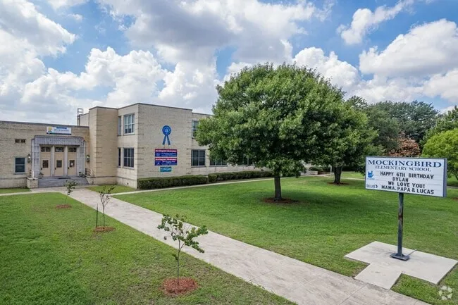 Award winning Mockingbird Elementary
