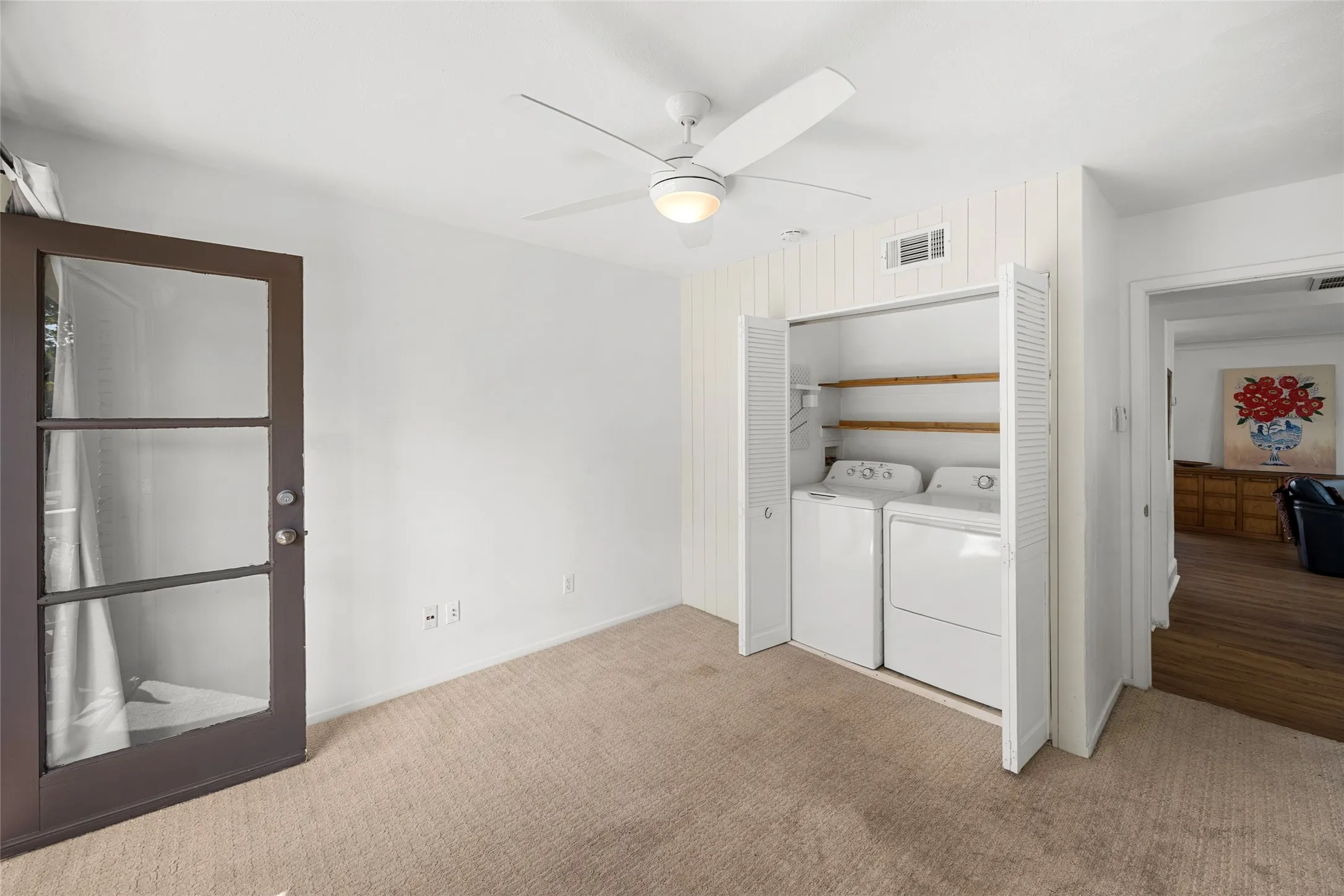Condominium For Rent in Dallas County , 5907 E University Boulevard 201, Dallas, Texas 75206, 3 Bedroom, 2 Bathroom, Garage spaces, 1,208 Sqft, built in 1964, mls#21404051, Real Estate Agent in Dallas, Homes For Rent in Dallas county, Homes For Rent in Dallas, Realtor in Dallas Texas, Real Estate Brokerage Independent Realty Texas, Luminita Cordes Realtor