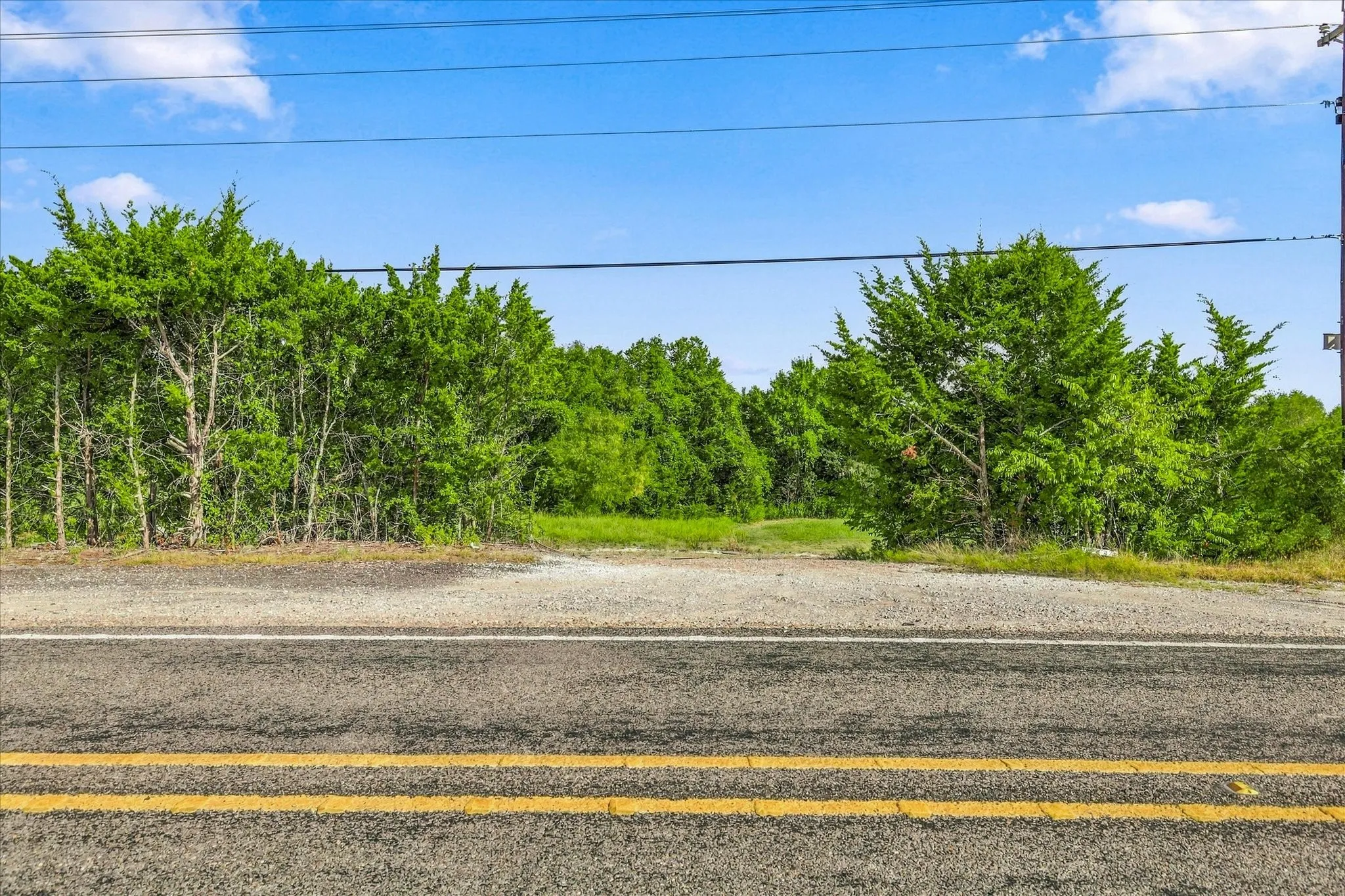 Unimproved Land For Sale in Grayson County , 5329 Fm-121, Van Alstyne, Texas 75495, 0, 0, Garage spaces, 0 Sqft, built in 0, mls#21394010, Real Estate Agent in Van Alstyne, Homes For Sale in Grayson county, Homes For Sale in Van Alstyne, Realtor in Van Alstyne Texas, Real Estate Brokerage Independent Realty Texas, Luminita Cordes Realtor