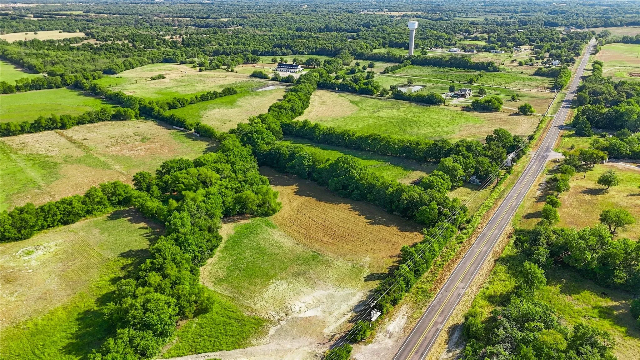 Unimproved Land For Sale in Grayson County , 5329 Fm-121, Van Alstyne, Texas 75495, 0, 0, Garage spaces, 0 Sqft, built in 0, mls#21394010, Real Estate Agent in Van Alstyne, Homes For Sale in Grayson county, Homes For Sale in Van Alstyne, Realtor in Van Alstyne Texas, Real Estate Brokerage Independent Realty Texas, Luminita Cordes Realtor
